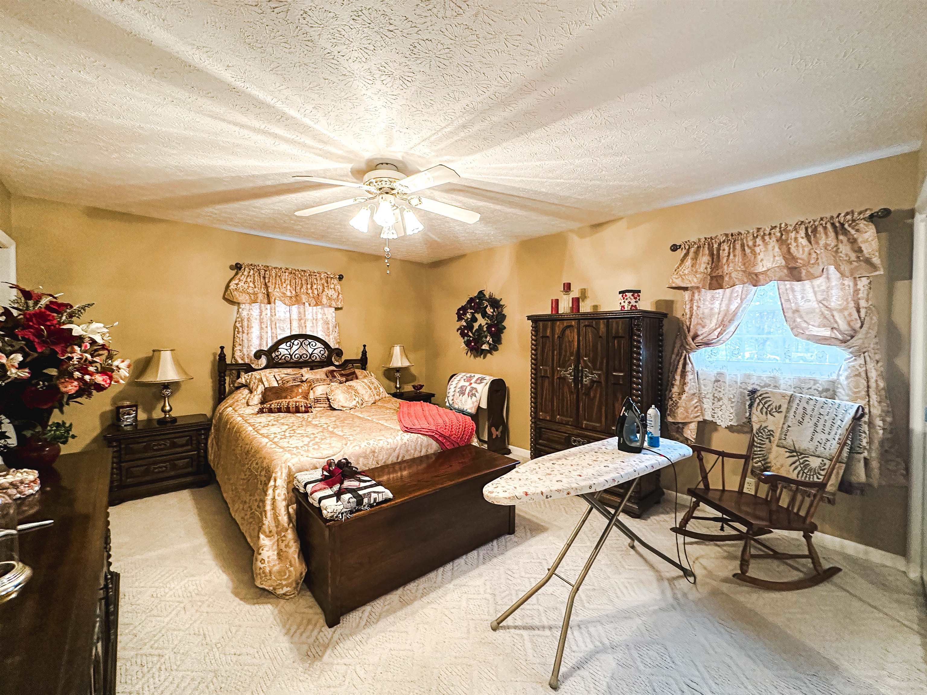 215 Meadowlawn dr, Beaver Dam, Kentucky 42320, 3 Bedrooms Bedrooms, ,1 BathroomBathrooms,Single Family Residence,For Sale,Meadowlawn dr,88547