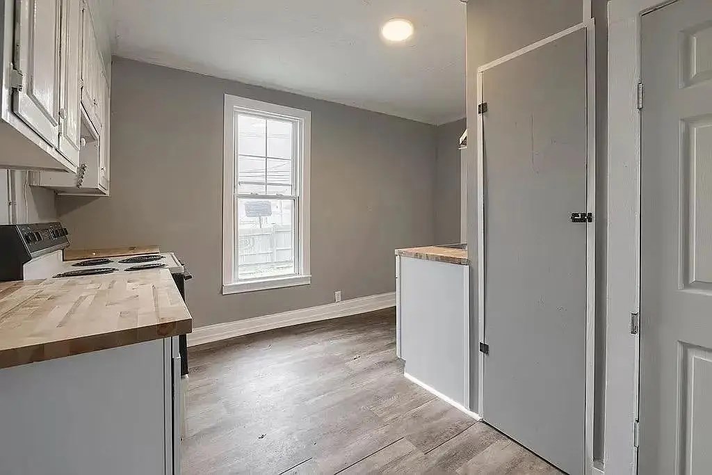814 Stone Street, Owensboro, Kentucky 42303, 1 Bedroom Bedrooms, ,1 BathroomBathrooms,Single Family Residence,For Sale,Stone Street,88551
