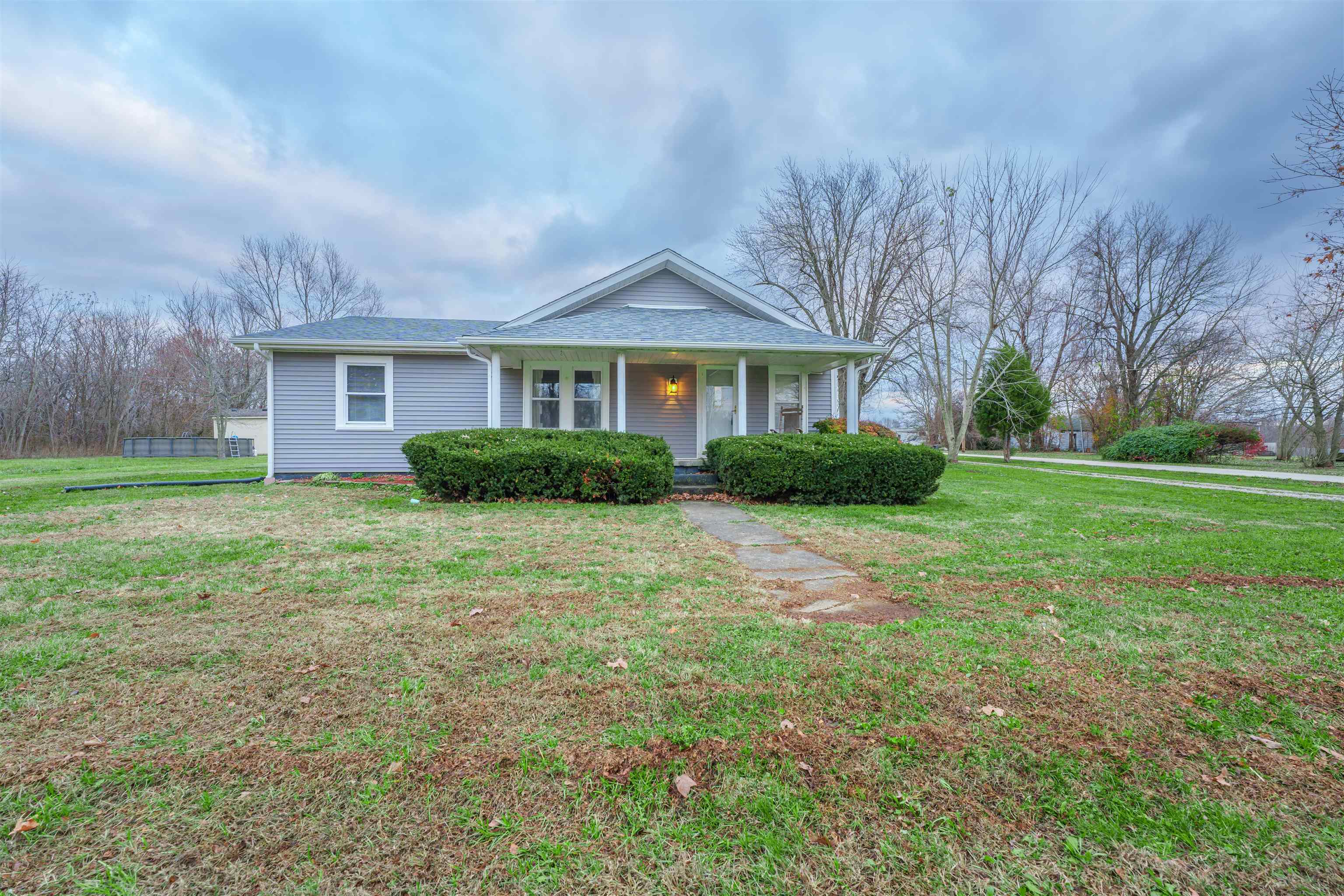 10886 HWY 764, Whitesville, Kentucky 42378, 3 Bedrooms Bedrooms, ,1 BathroomBathrooms,Single Family Residence,For Sale,HWY 764,88566