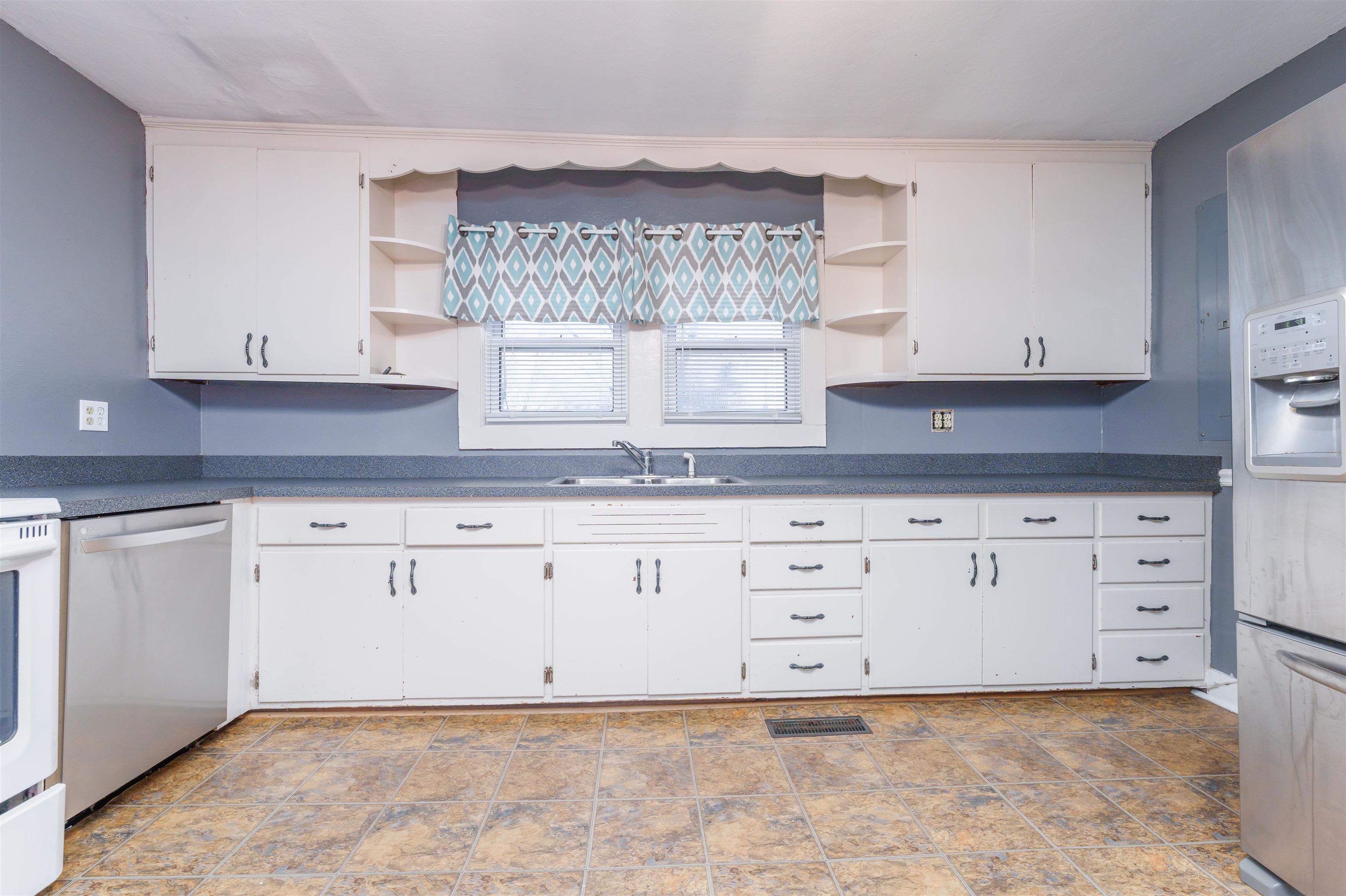 10886 HWY 764, Whitesville, Kentucky 42378, 3 Bedrooms Bedrooms, ,1 BathroomBathrooms,Single Family Residence,For Sale,HWY 764,88566