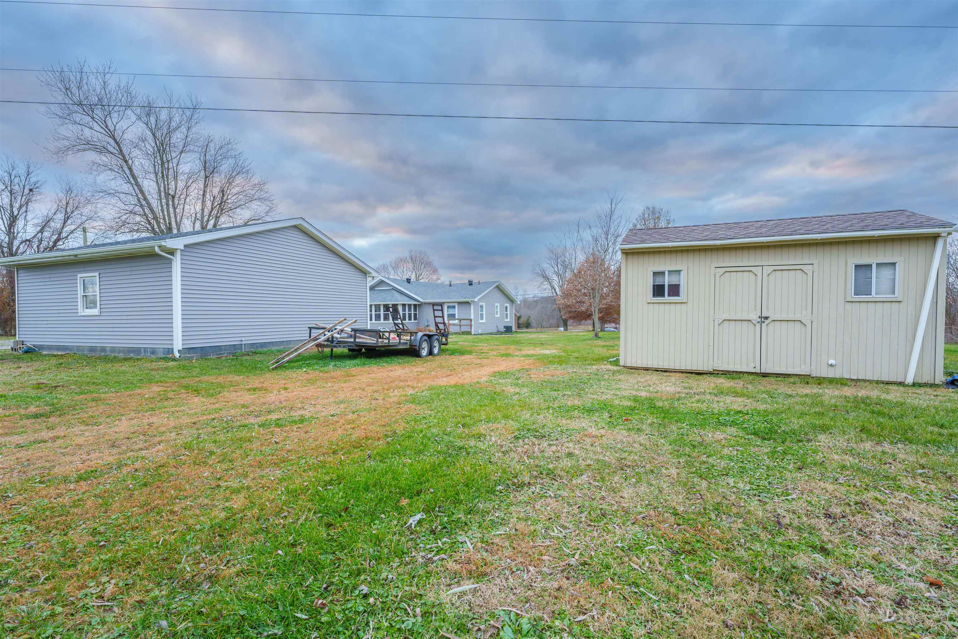 10886 HWY 764, Whitesville, Kentucky 42378, 3 Bedrooms Bedrooms, ,1 BathroomBathrooms,Single Family Residence,For Sale,HWY 764,88566
