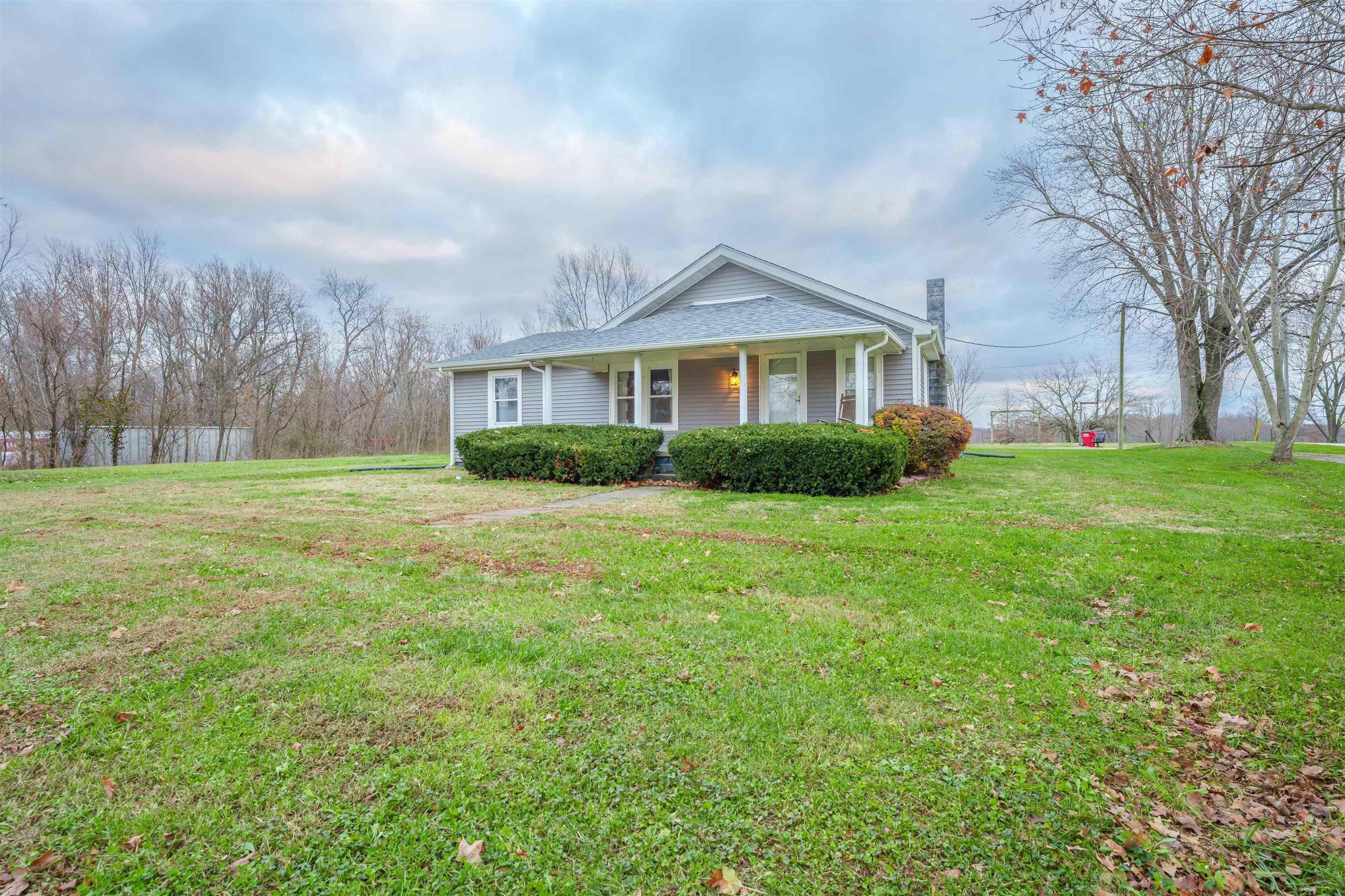 10886 HWY 764, Whitesville, Kentucky 42378, 3 Bedrooms Bedrooms, ,1 BathroomBathrooms,Single Family Residence,For Sale,HWY 764,88566