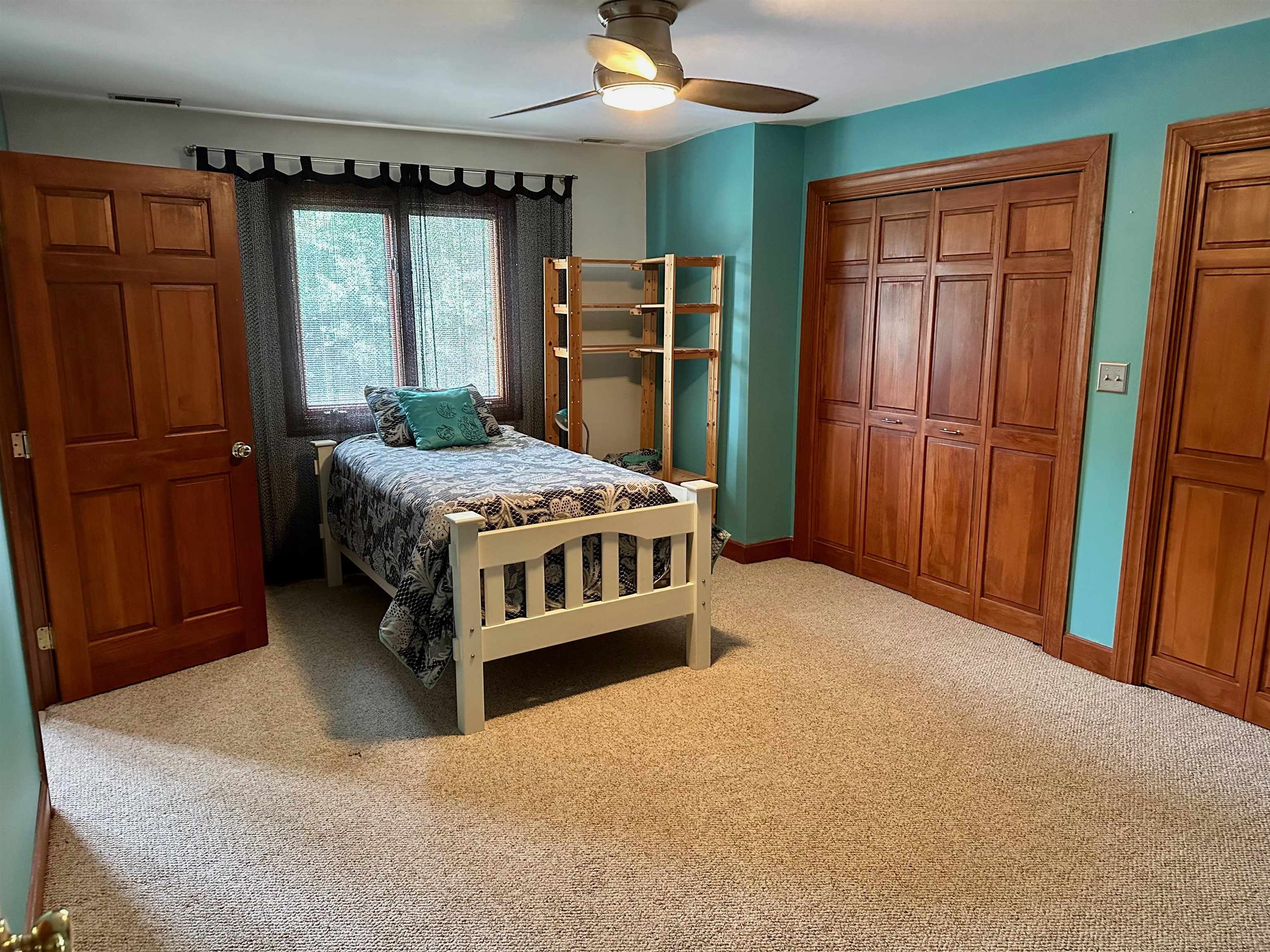 1611 Linden Ave, Owensboro, Kentucky 42301, 6 Bedrooms Bedrooms, ,5 BathroomsBathrooms,Single Family Residence,For Sale,Linden Ave,88569