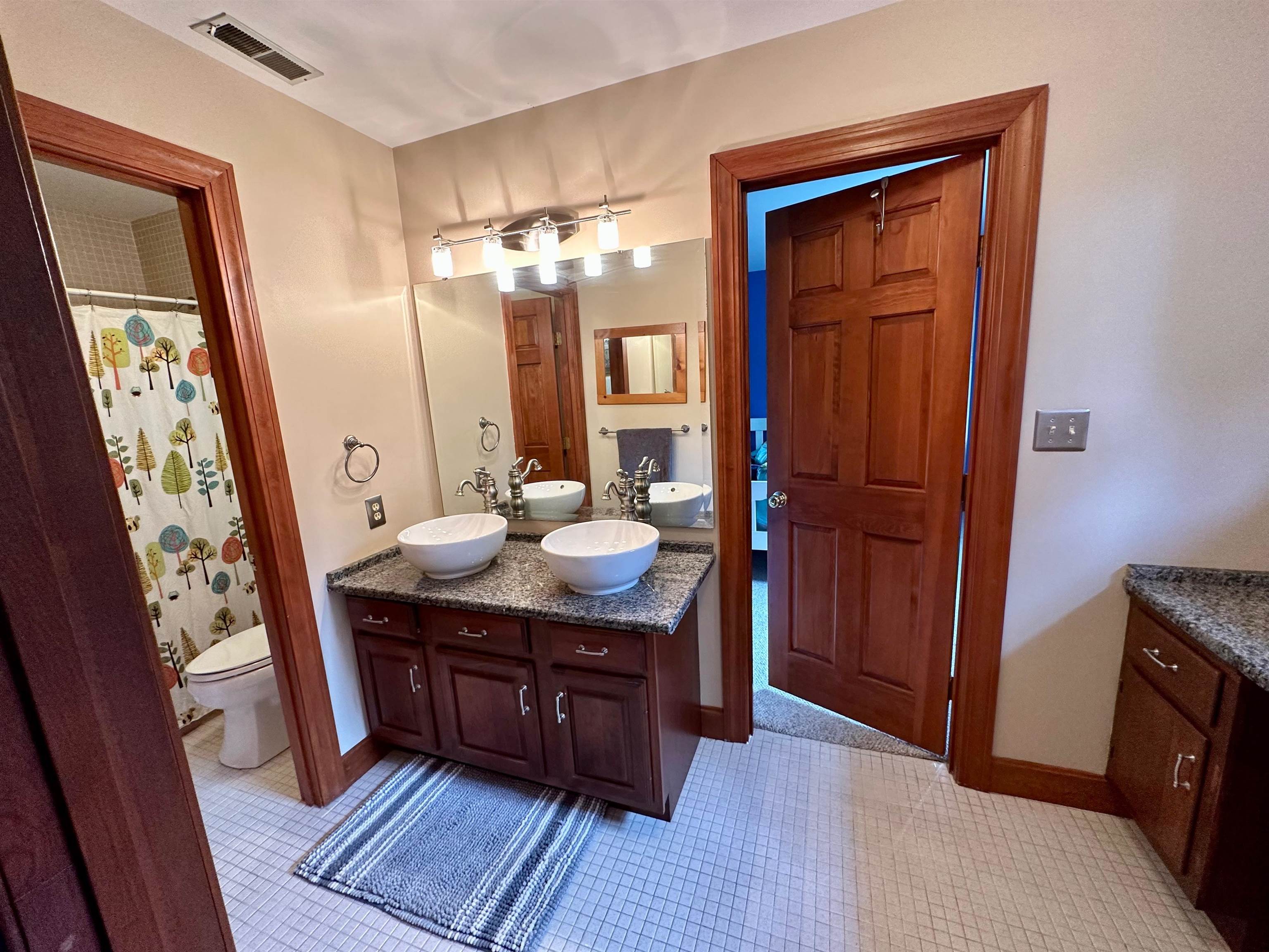 1611 Linden Ave, Owensboro, Kentucky 42301, 6 Bedrooms Bedrooms, ,5 BathroomsBathrooms,Single Family Residence,For Sale,Linden Ave,88569