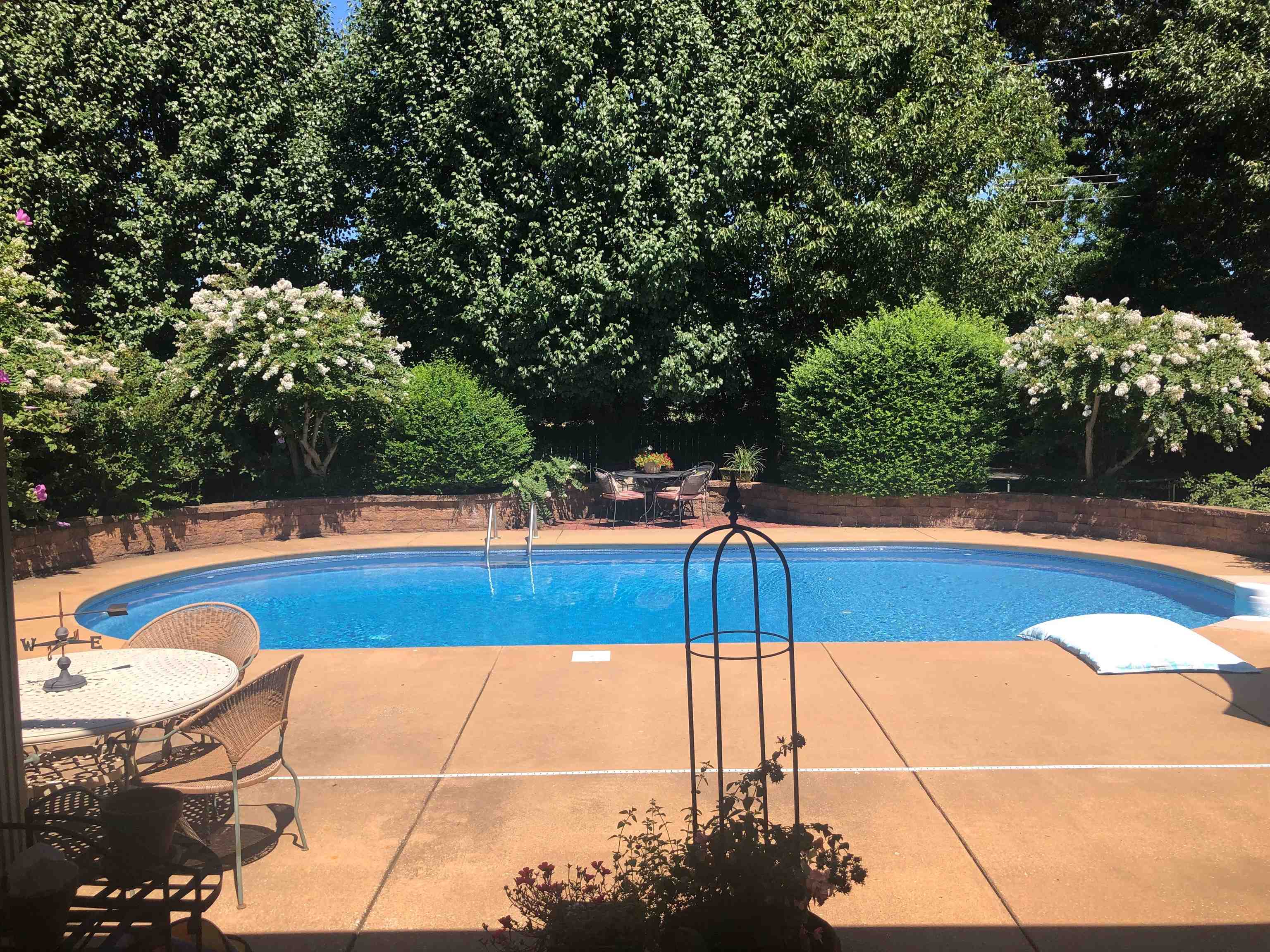 1611 Linden Ave, Owensboro, Kentucky 42301, 6 Bedrooms Bedrooms, ,5 BathroomsBathrooms,Single Family Residence,For Sale,Linden Ave,88569