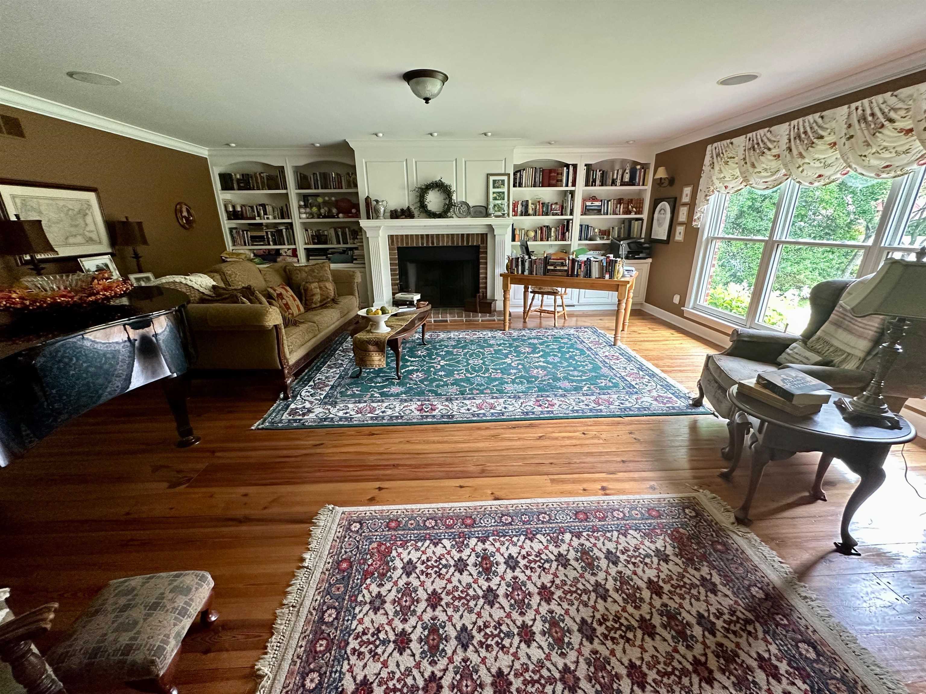 1611 Linden Ave, Owensboro, Kentucky 42301, 6 Bedrooms Bedrooms, ,5 BathroomsBathrooms,Single Family Residence,For Sale,Linden Ave,88569