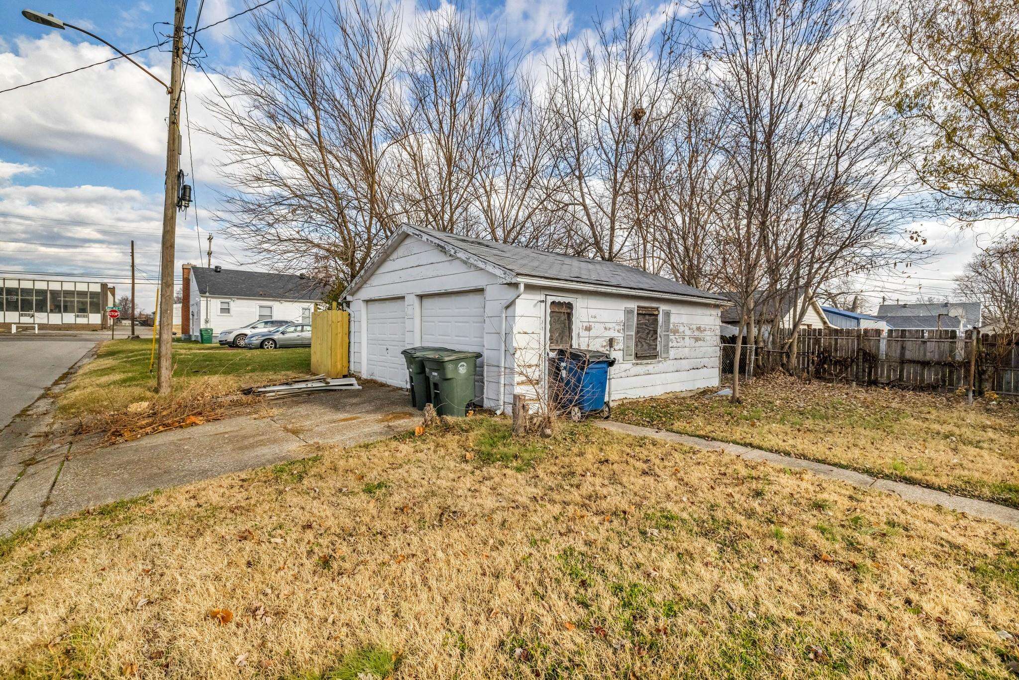 901 19th Street, Owensboro, Kentucky 42303, ,Single Family Residence,For Sale,19th Street,88570