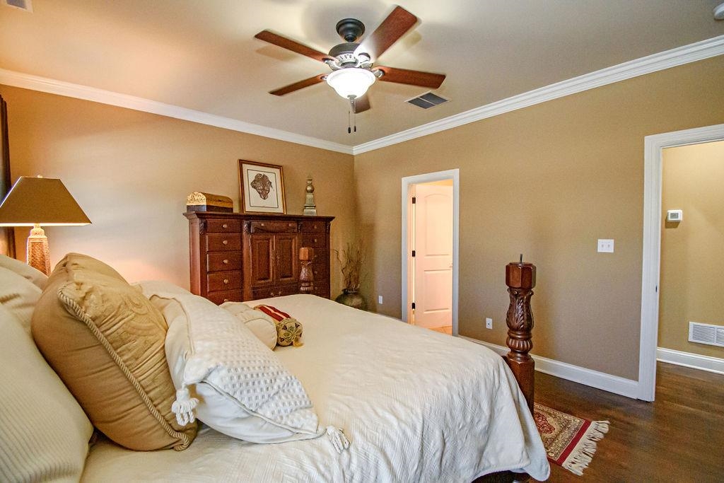 1633 Creek Haven Loop, Owensboro, Kentucky 42303, 4 Bedrooms Bedrooms, ,3 BathroomsBathrooms,Single Family Residence,For Sale,Creek Haven Loop,88571