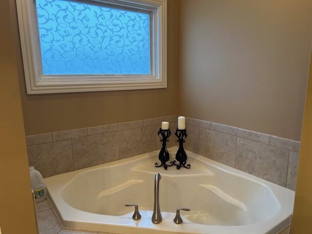 1633 Creek Haven Loop, Owensboro, Kentucky 42303, 4 Bedrooms Bedrooms, ,3 BathroomsBathrooms,Single Family Residence,For Sale,Creek Haven Loop,88571