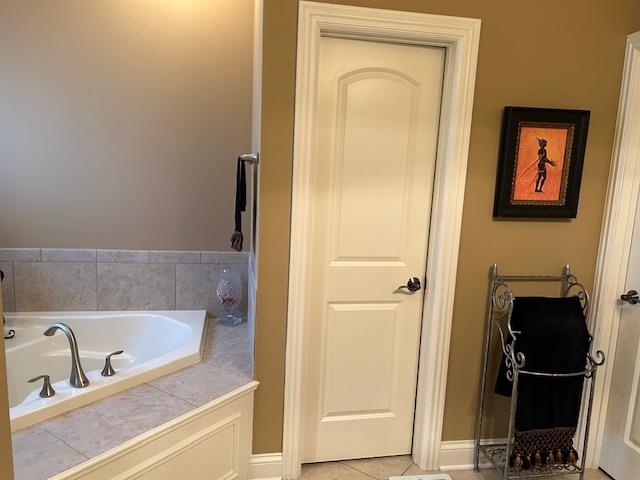 1633 Creek Haven Loop, Owensboro, Kentucky 42303, 4 Bedrooms Bedrooms, ,3 BathroomsBathrooms,Single Family Residence,For Sale,Creek Haven Loop,88571
