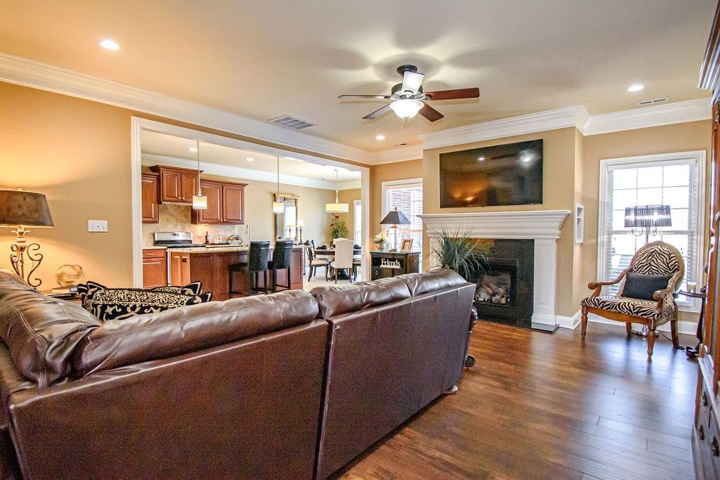 1633 Creek Haven Loop, Owensboro, Kentucky 42303, 4 Bedrooms Bedrooms, ,3 BathroomsBathrooms,Single Family Residence,For Sale,Creek Haven Loop,88571