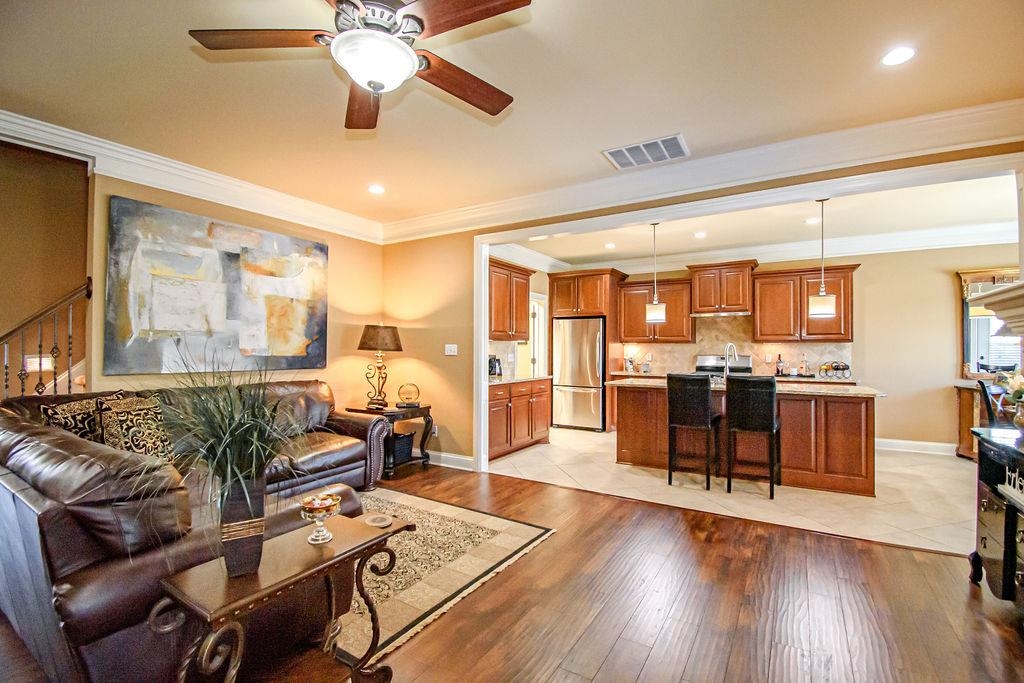 1633 Creek Haven Loop, Owensboro, Kentucky 42303, 4 Bedrooms Bedrooms, ,3 BathroomsBathrooms,Single Family Residence,For Sale,Creek Haven Loop,88571