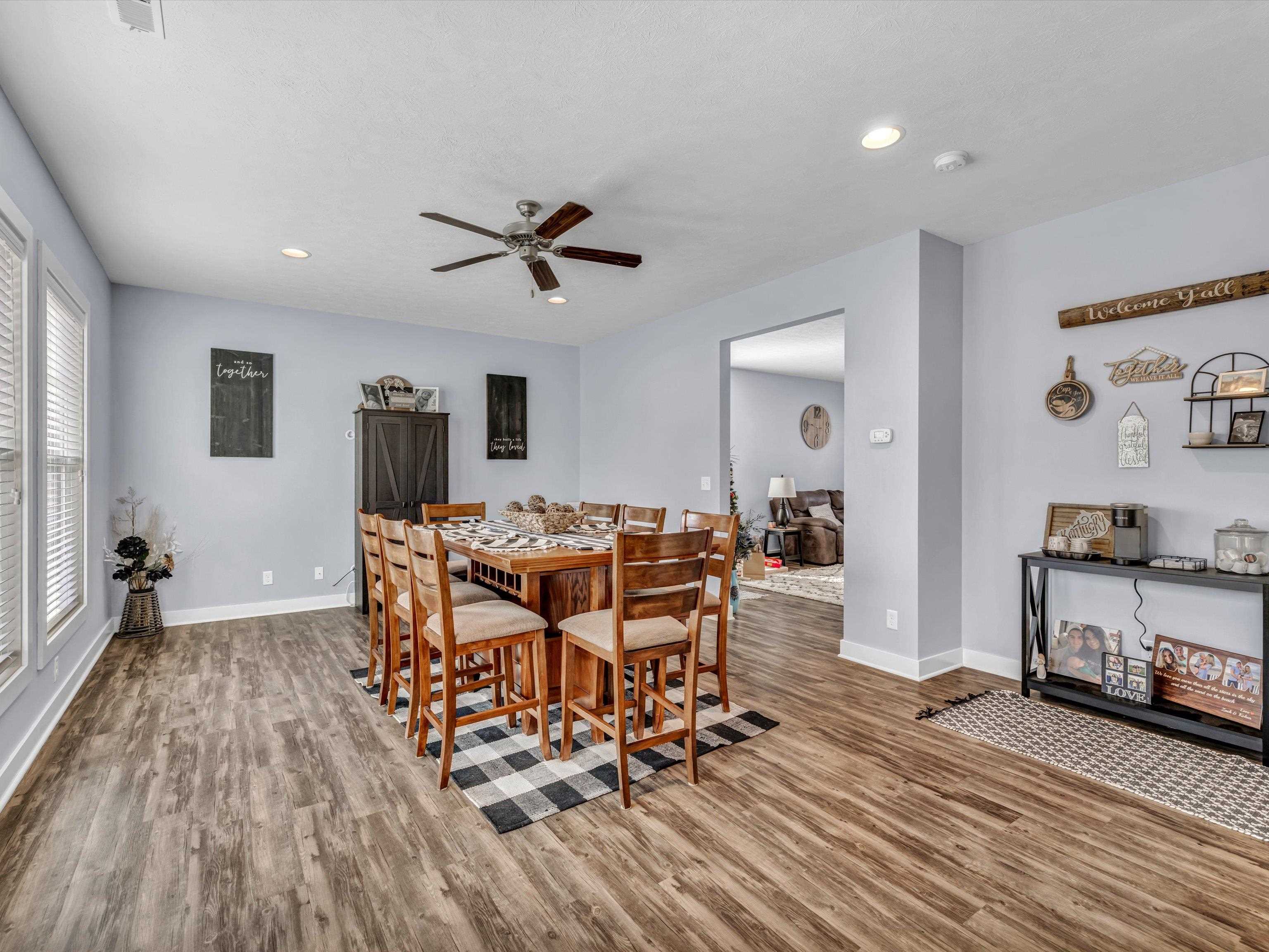 2324 Meadowhill Lane, Utica, Kentucky 42376, 4 Bedrooms Bedrooms, ,2 BathroomsBathrooms,Single Family Residence,For Sale,Meadowhill Lane,88586