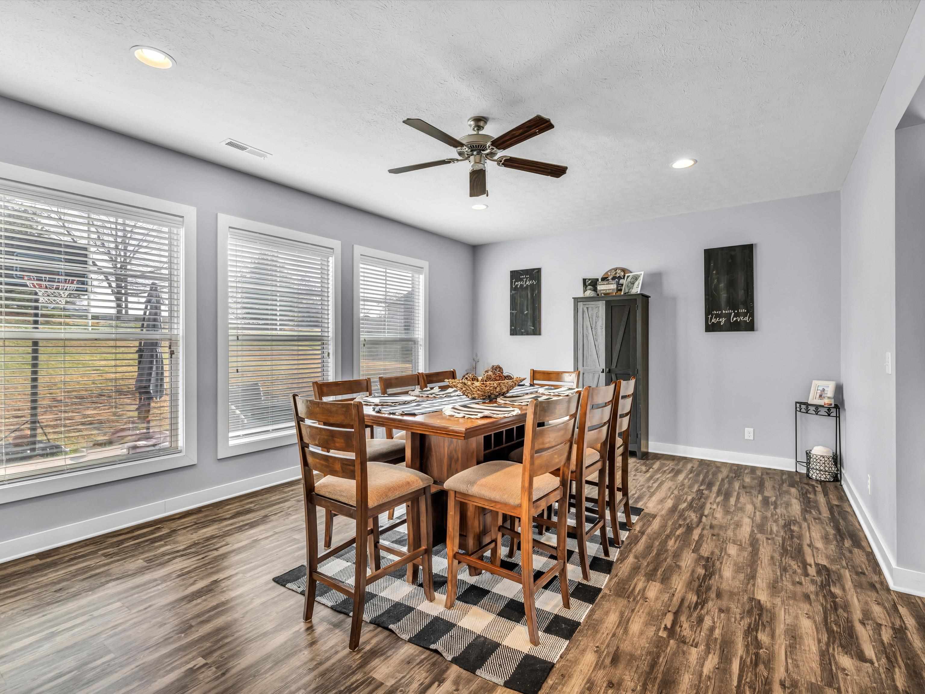2324 Meadowhill Lane, Utica, Kentucky 42376, 4 Bedrooms Bedrooms, ,2 BathroomsBathrooms,Single Family Residence,For Sale,Meadowhill Lane,88586