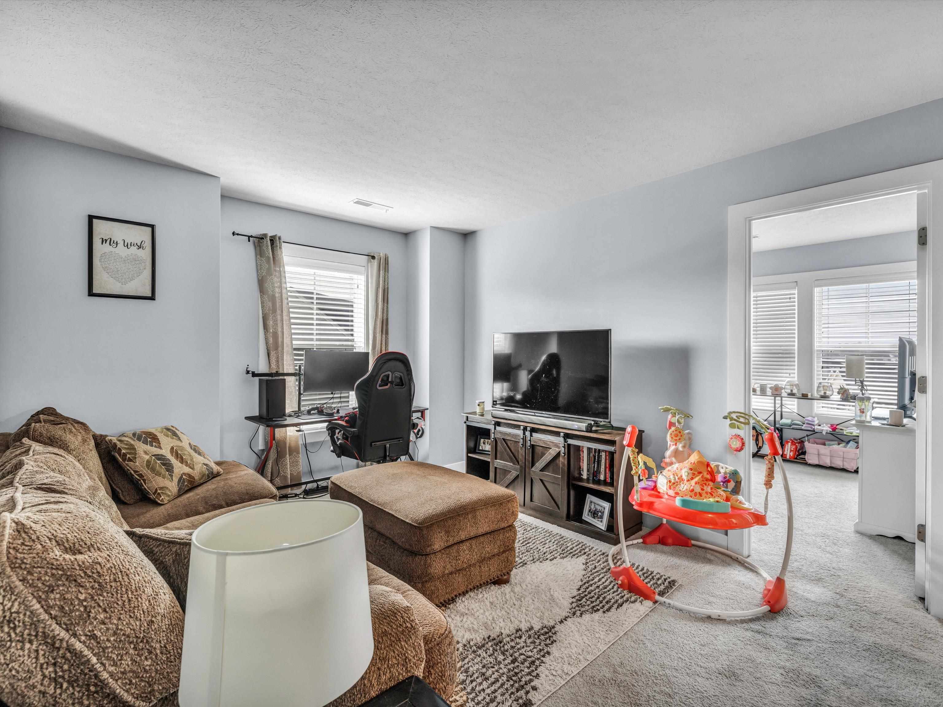 2324 Meadowhill Lane, Utica, Kentucky 42376, 4 Bedrooms Bedrooms, ,2 BathroomsBathrooms,Single Family Residence,For Sale,Meadowhill Lane,88586