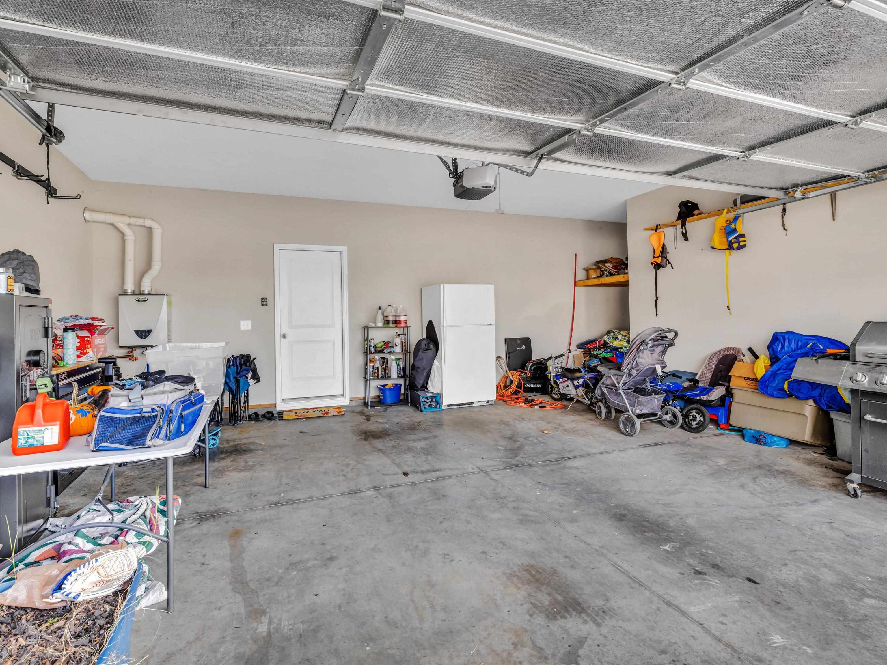 2324 Meadowhill Lane, Utica, Kentucky 42376, 4 Bedrooms Bedrooms, ,2 BathroomsBathrooms,Single Family Residence,For Sale,Meadowhill Lane,88586