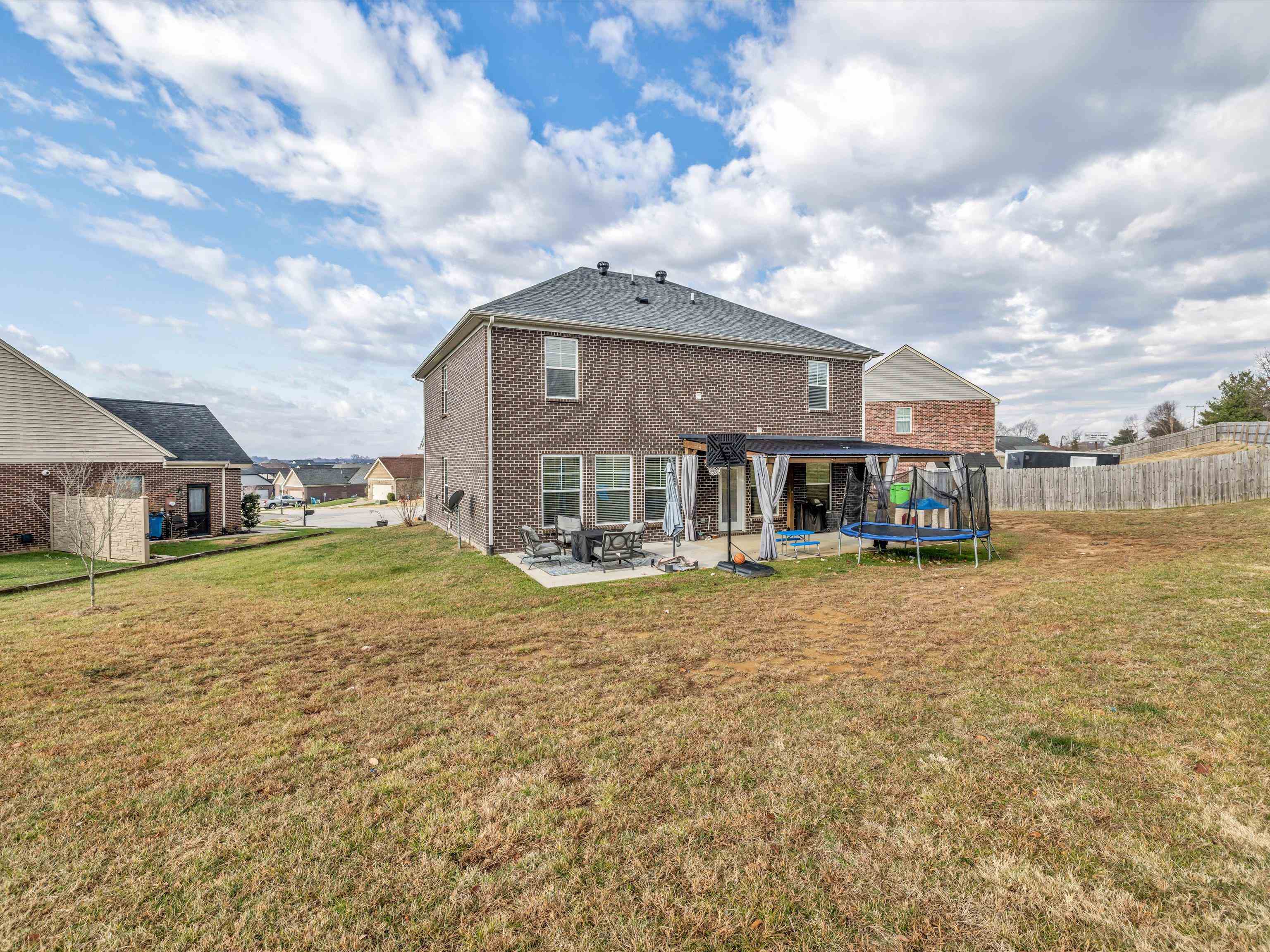2324 Meadowhill Lane, Utica, Kentucky 42376, 4 Bedrooms Bedrooms, ,2 BathroomsBathrooms,Single Family Residence,For Sale,Meadowhill Lane,88586