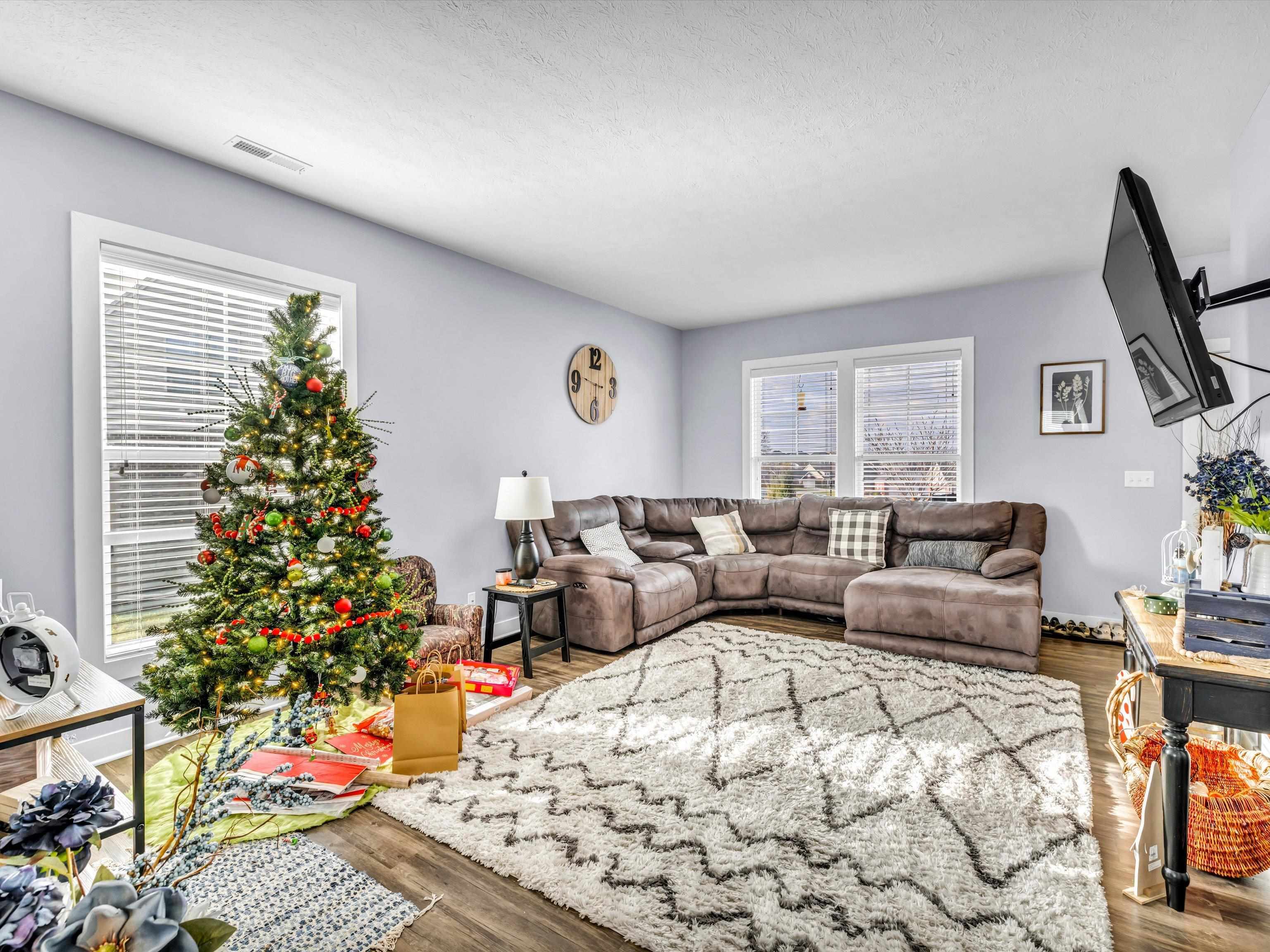 2324 Meadowhill Lane, Utica, Kentucky 42376, 4 Bedrooms Bedrooms, ,2 BathroomsBathrooms,Single Family Residence,For Sale,Meadowhill Lane,88586