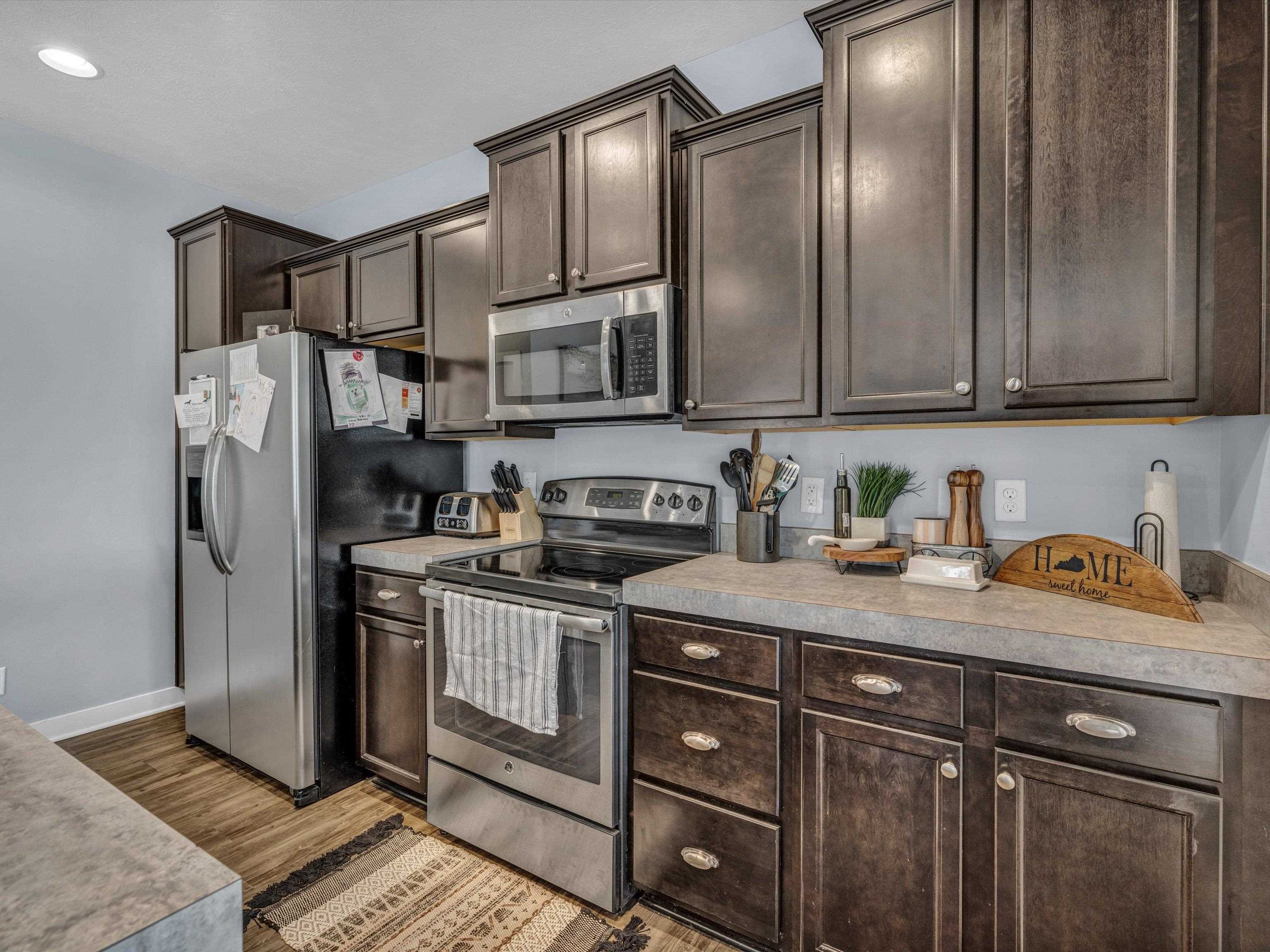 2324 Meadowhill Lane, Utica, Kentucky 42376, 4 Bedrooms Bedrooms, ,2 BathroomsBathrooms,Single Family Residence,For Sale,Meadowhill Lane,88586