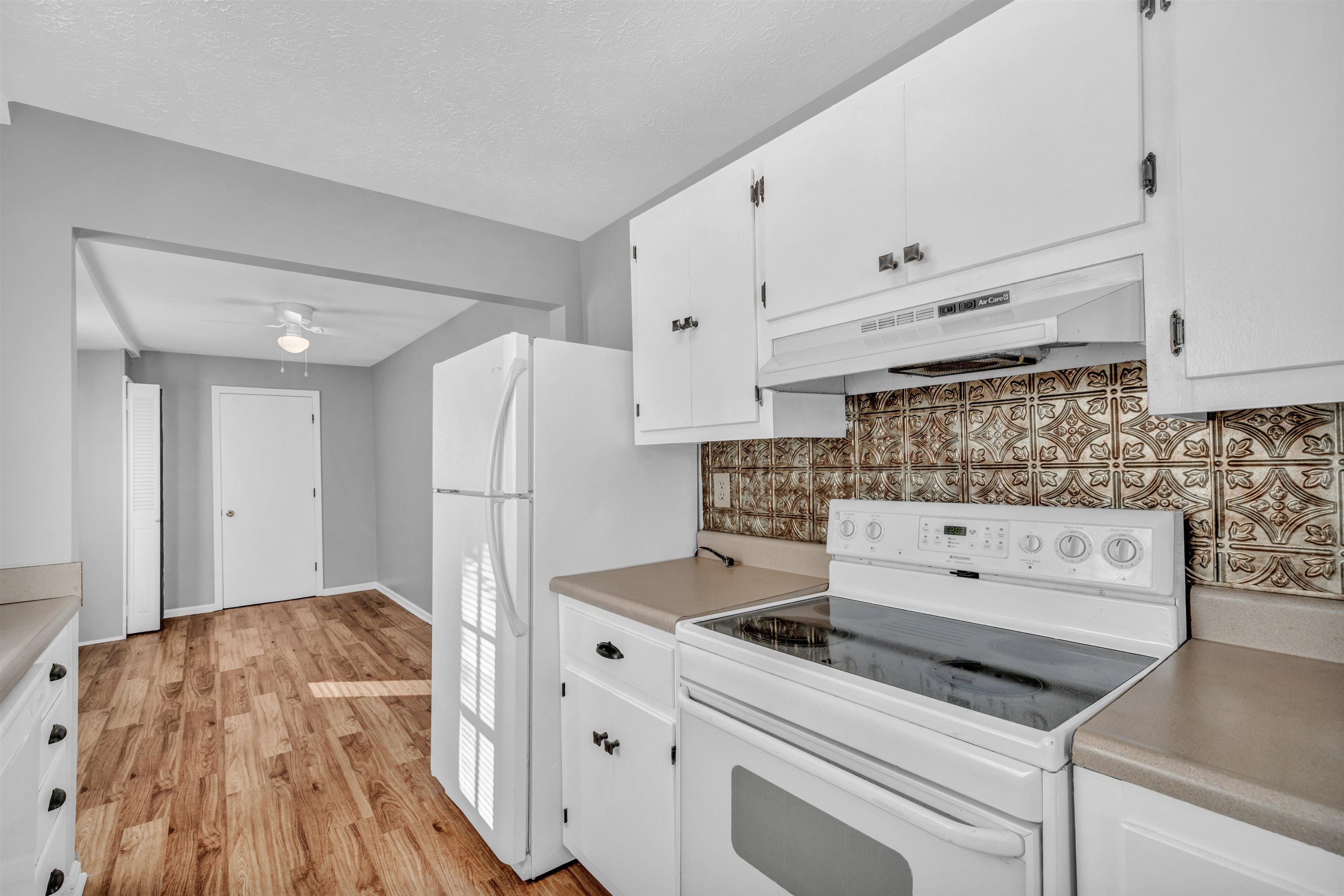 416 20th, Owensboro, Kentucky 42303, 4 Bedrooms Bedrooms, ,2 BathroomsBathrooms,Single Family Residence,For Sale,20th,88588