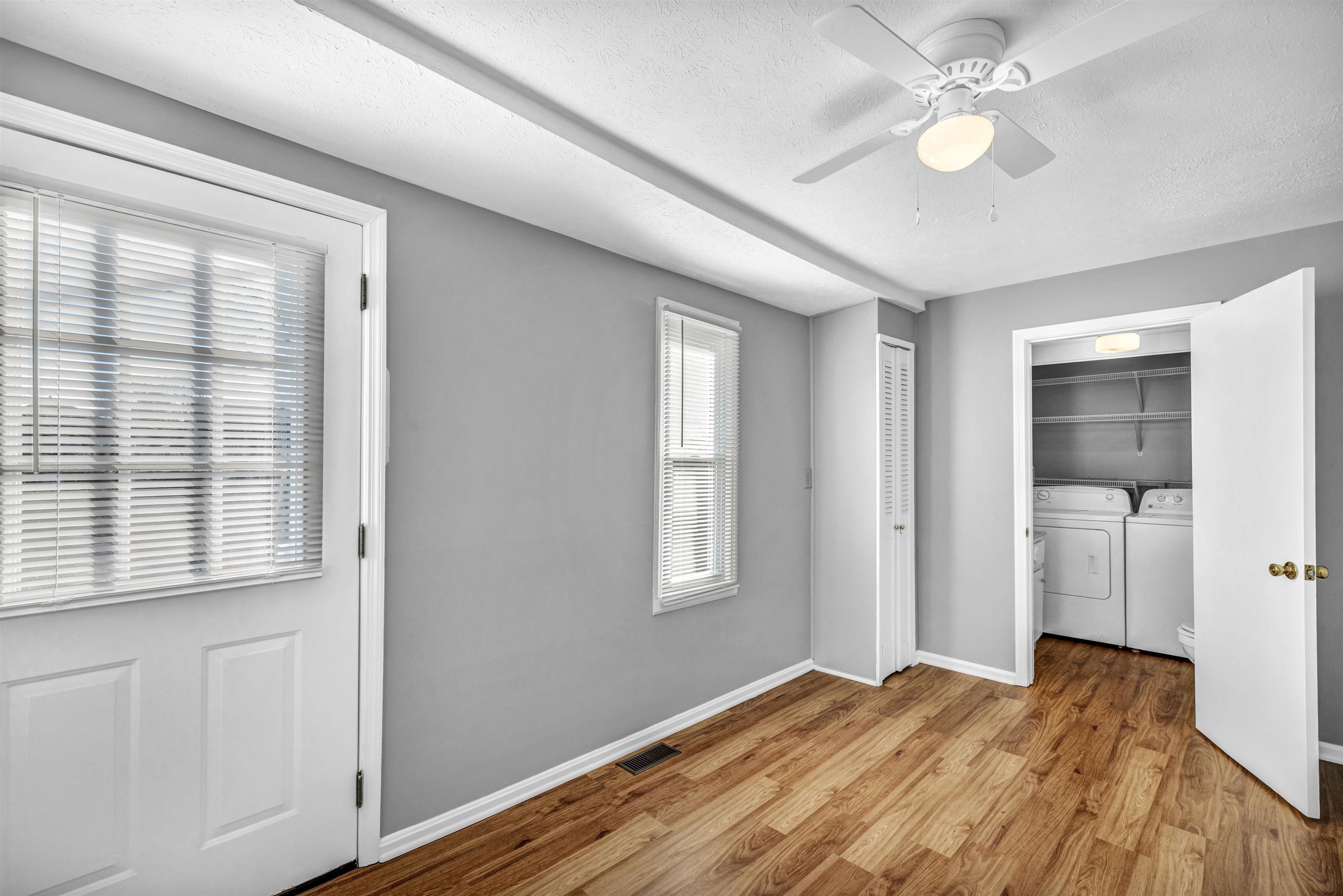 416 20th, Owensboro, Kentucky 42303, 4 Bedrooms Bedrooms, ,2 BathroomsBathrooms,Single Family Residence,For Sale,20th,88588