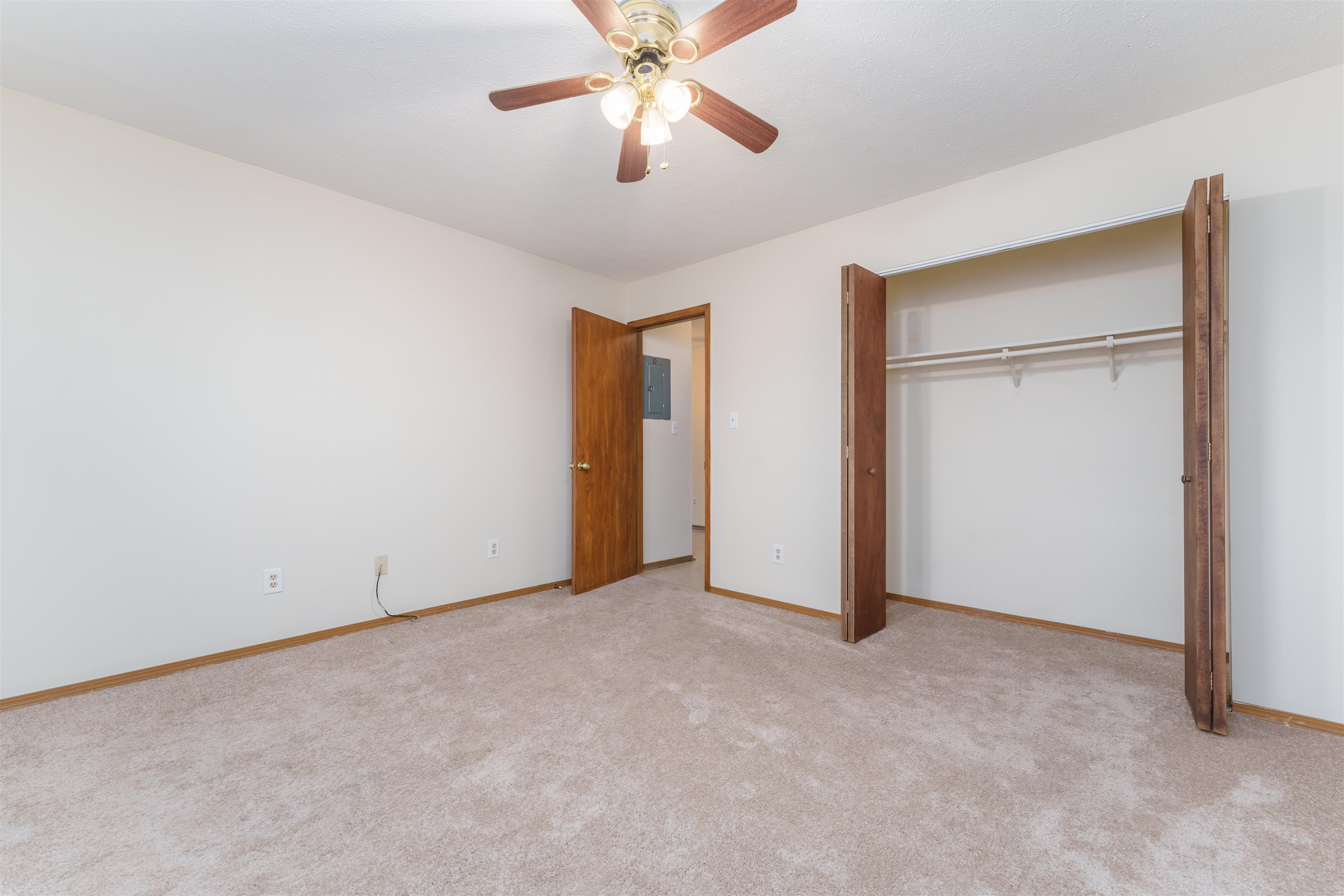 1301 Bowie Trail, Owensboro, Kentucky 42303, 1 Bedroom Bedrooms, ,1 BathroomBathrooms,Apartment,For Sale,Bowie Trail,88604