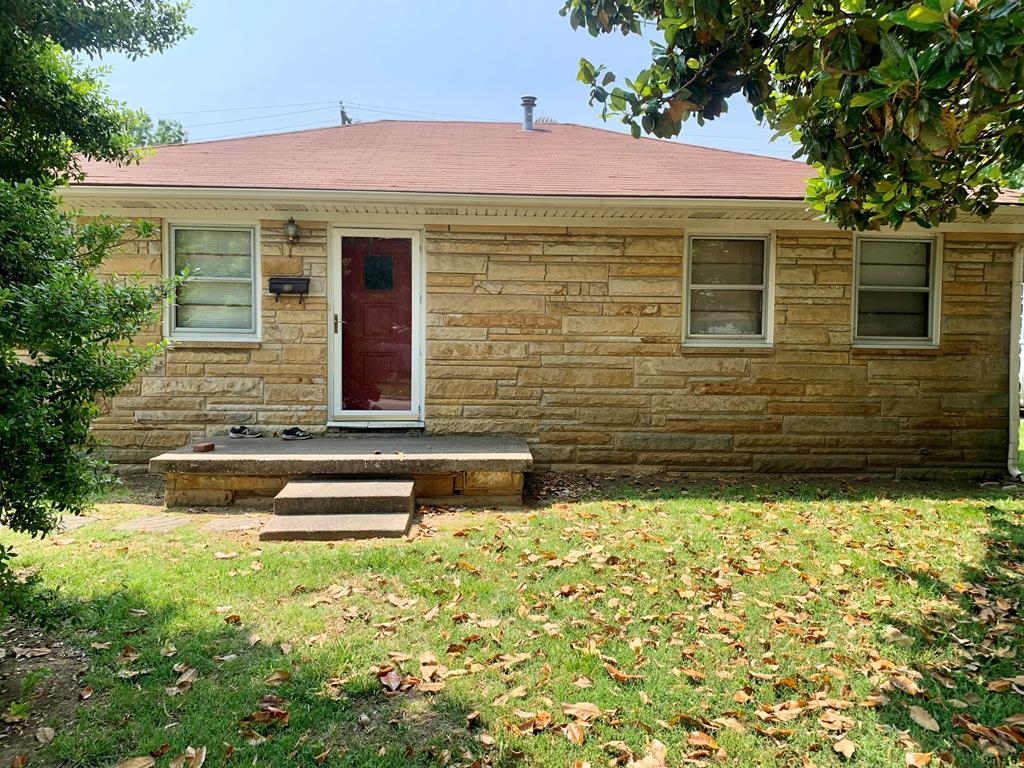 3034 Veach Road, Owensboro, Kentucky 42303, 3 Bedrooms Bedrooms, ,1 BathroomBathrooms,Single Family Residence,For Sale,Veach Road,88607