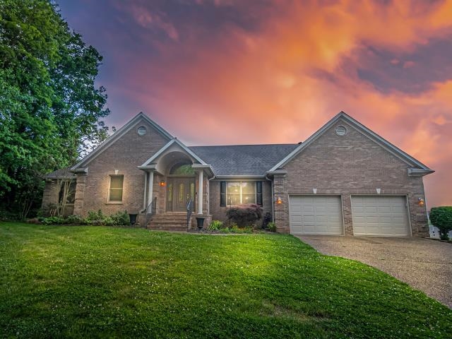 5448 Ridge Point Court, Owensboro, Kentucky 42301, 5 Bedrooms Bedrooms, ,3 BathroomsBathrooms,Single Family Residence,For Sale,Ridge Point Court,88612