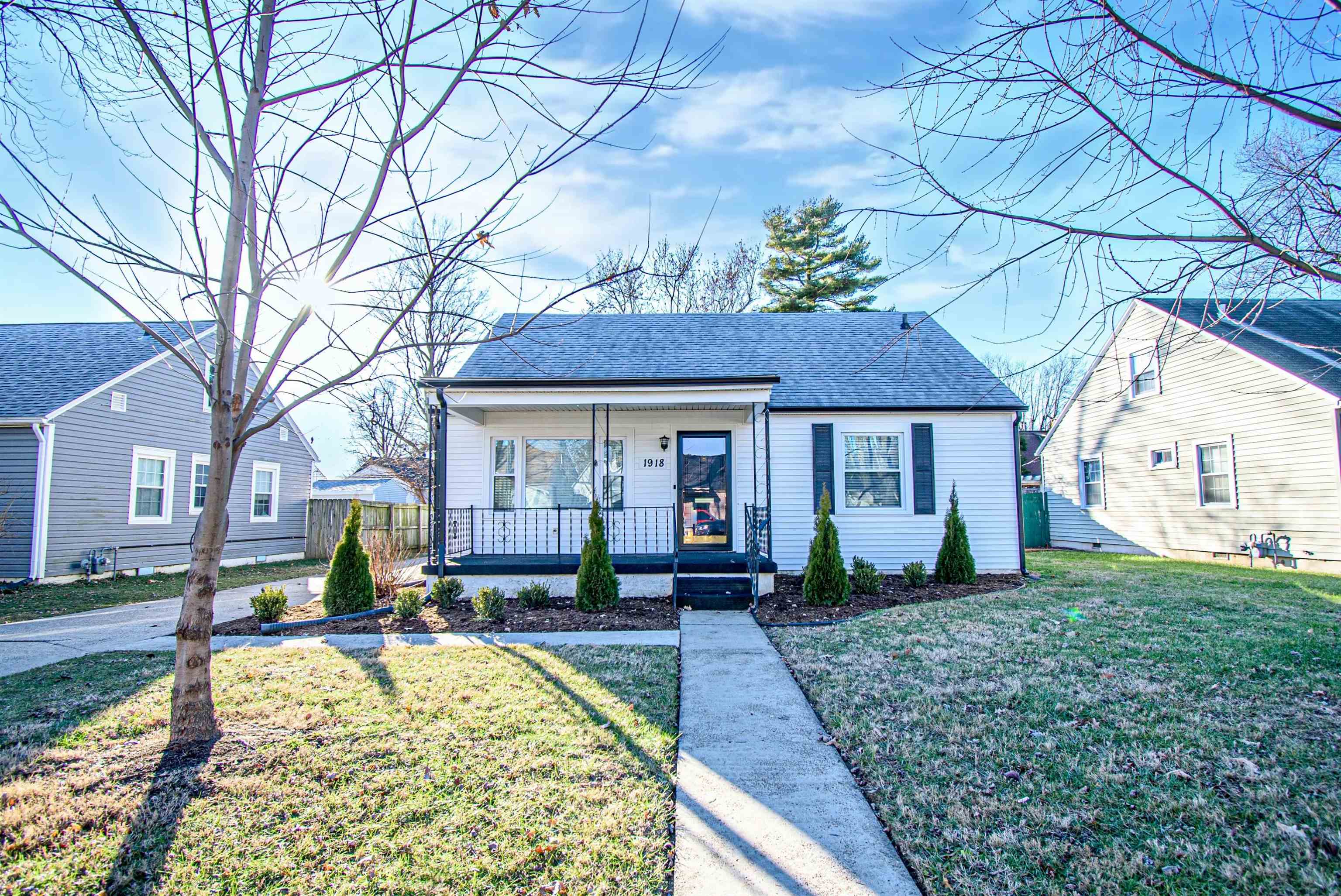 1918 Cherokee Drive, Owensboro, Kentucky 42301, 3 Bedrooms Bedrooms, ,1 BathroomBathrooms,Single Family Residence,For Sale,Cherokee Drive,88646