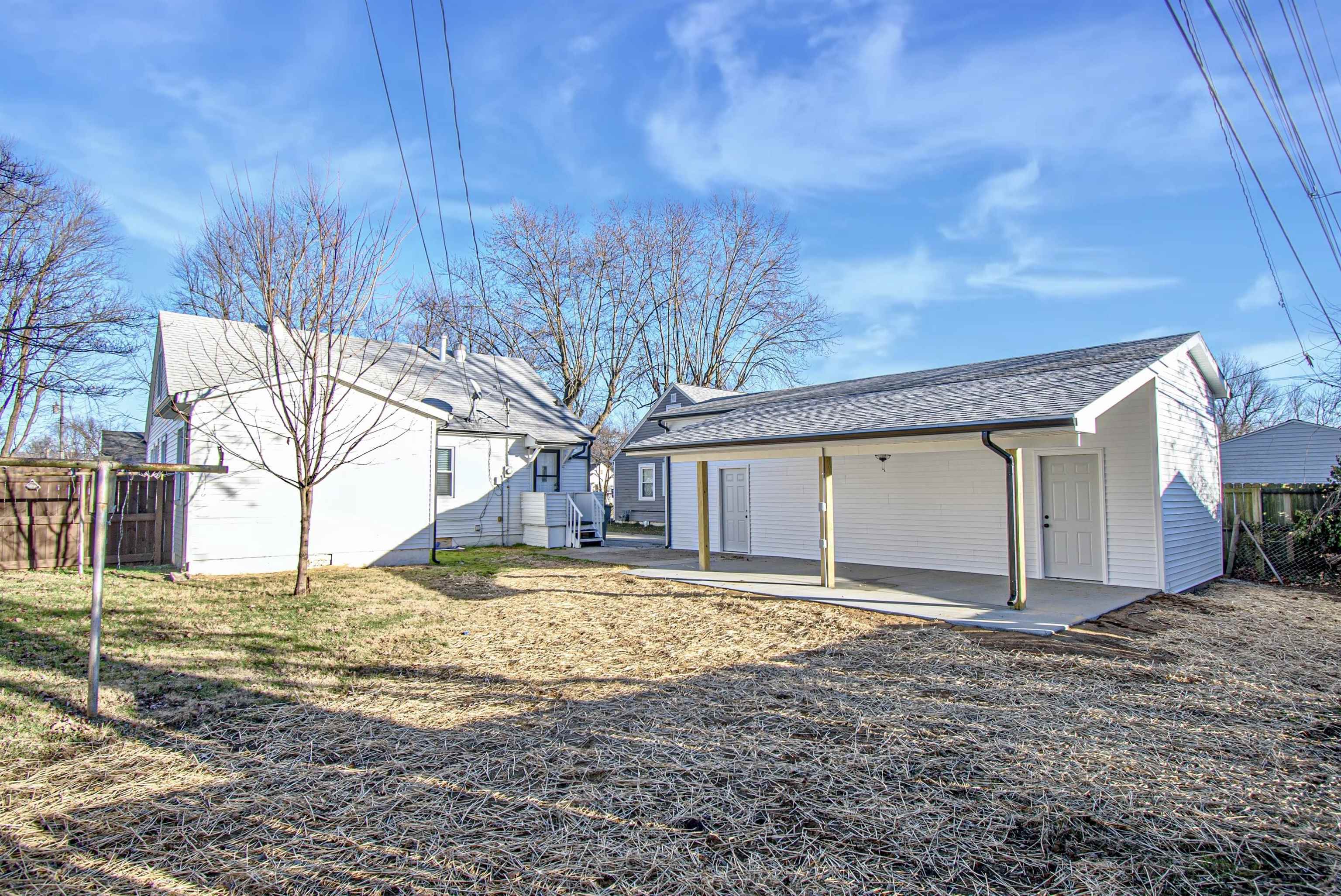 1918 Cherokee Drive, Owensboro, Kentucky 42301, 3 Bedrooms Bedrooms, ,1 BathroomBathrooms,Single Family Residence,For Sale,Cherokee Drive,88646