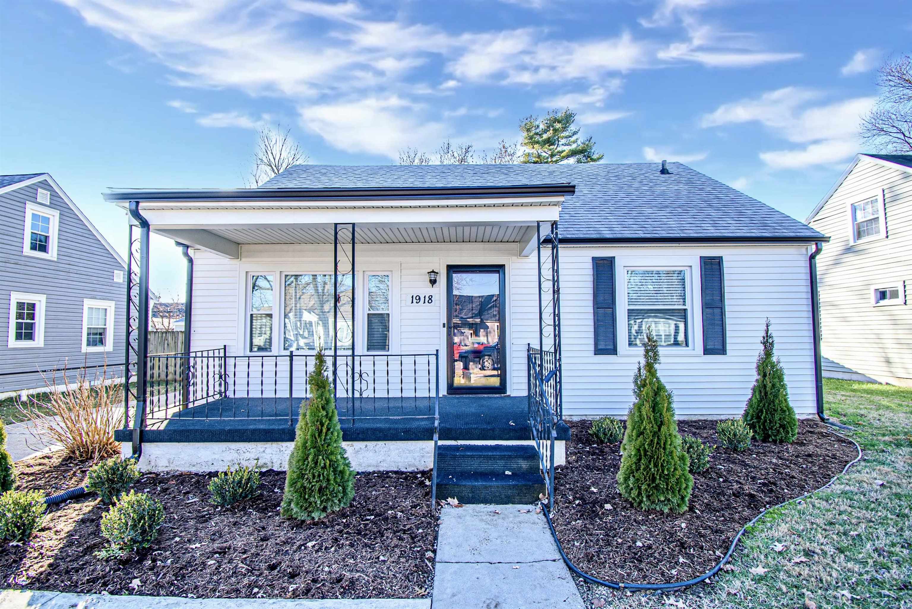1918 Cherokee Drive, Owensboro, Kentucky 42301, 3 Bedrooms Bedrooms, ,1 BathroomBathrooms,Single Family Residence,For Sale,Cherokee Drive,88646