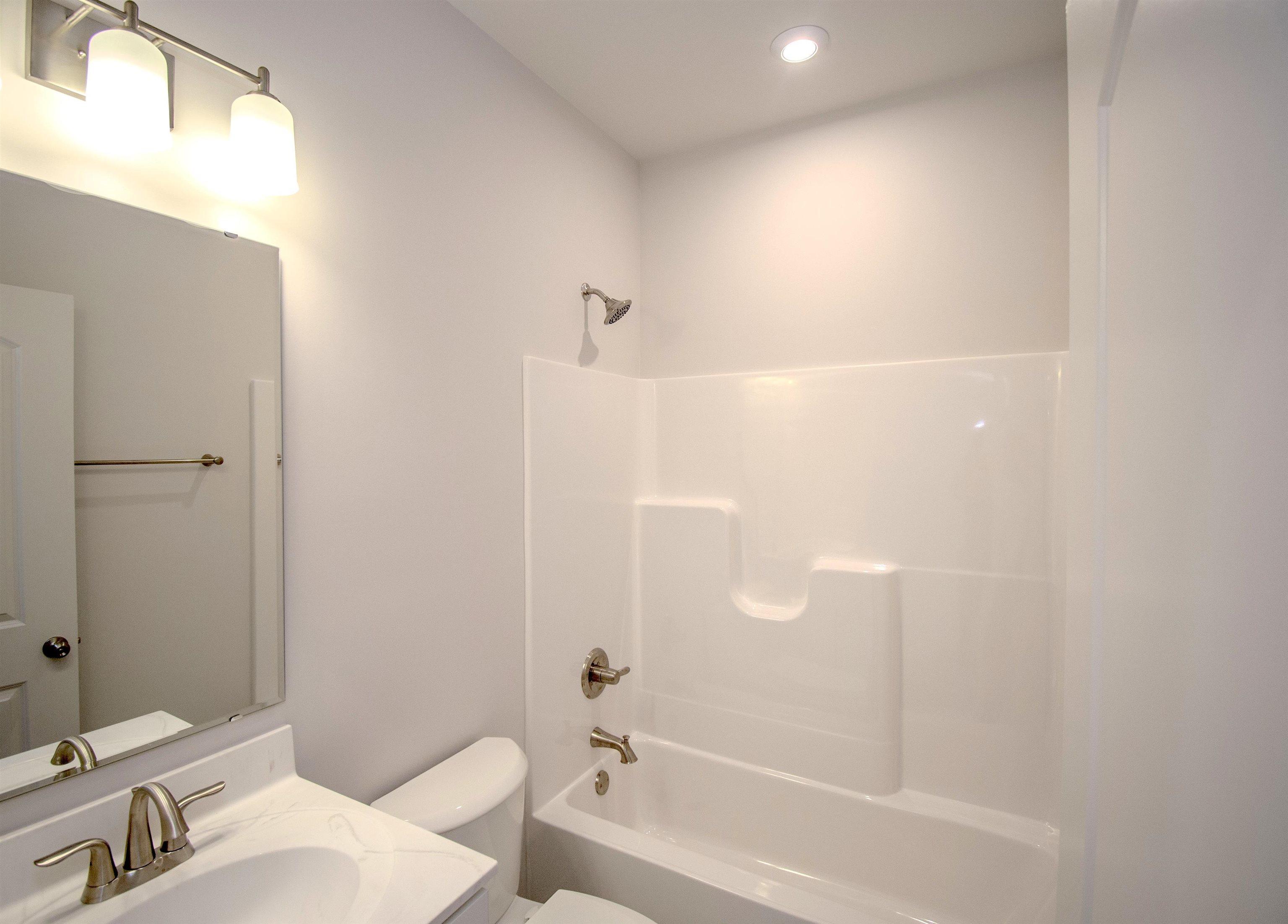 2313 Watson Circle, Owensboro, Kentucky 42301, 3 Bedrooms Bedrooms, ,2 BathroomsBathrooms,Single Family Residence,For Sale,Watson Circle,88652