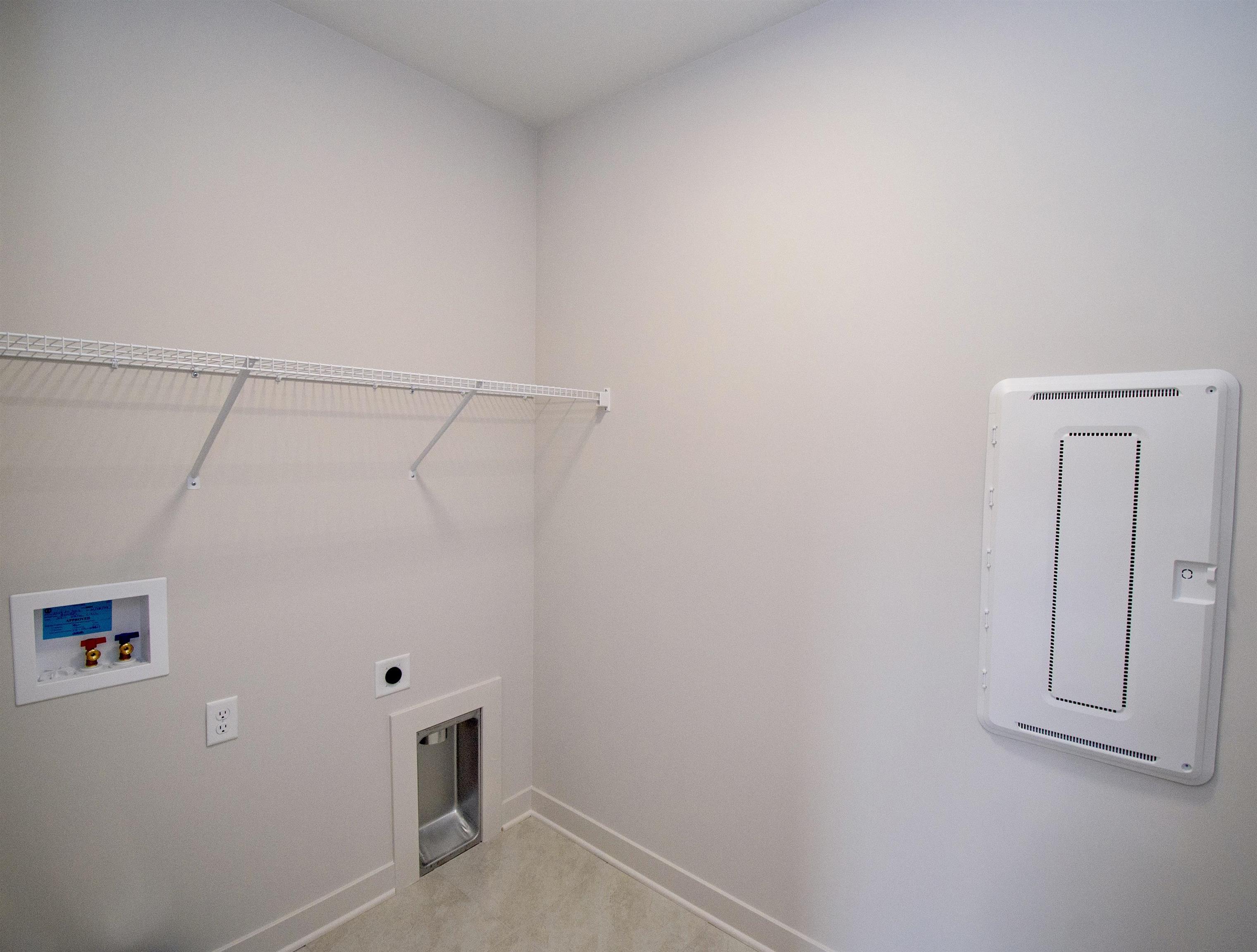 2313 Watson Circle, Owensboro, Kentucky 42301, 3 Bedrooms Bedrooms, ,2 BathroomsBathrooms,Single Family Residence,For Sale,Watson Circle,88652