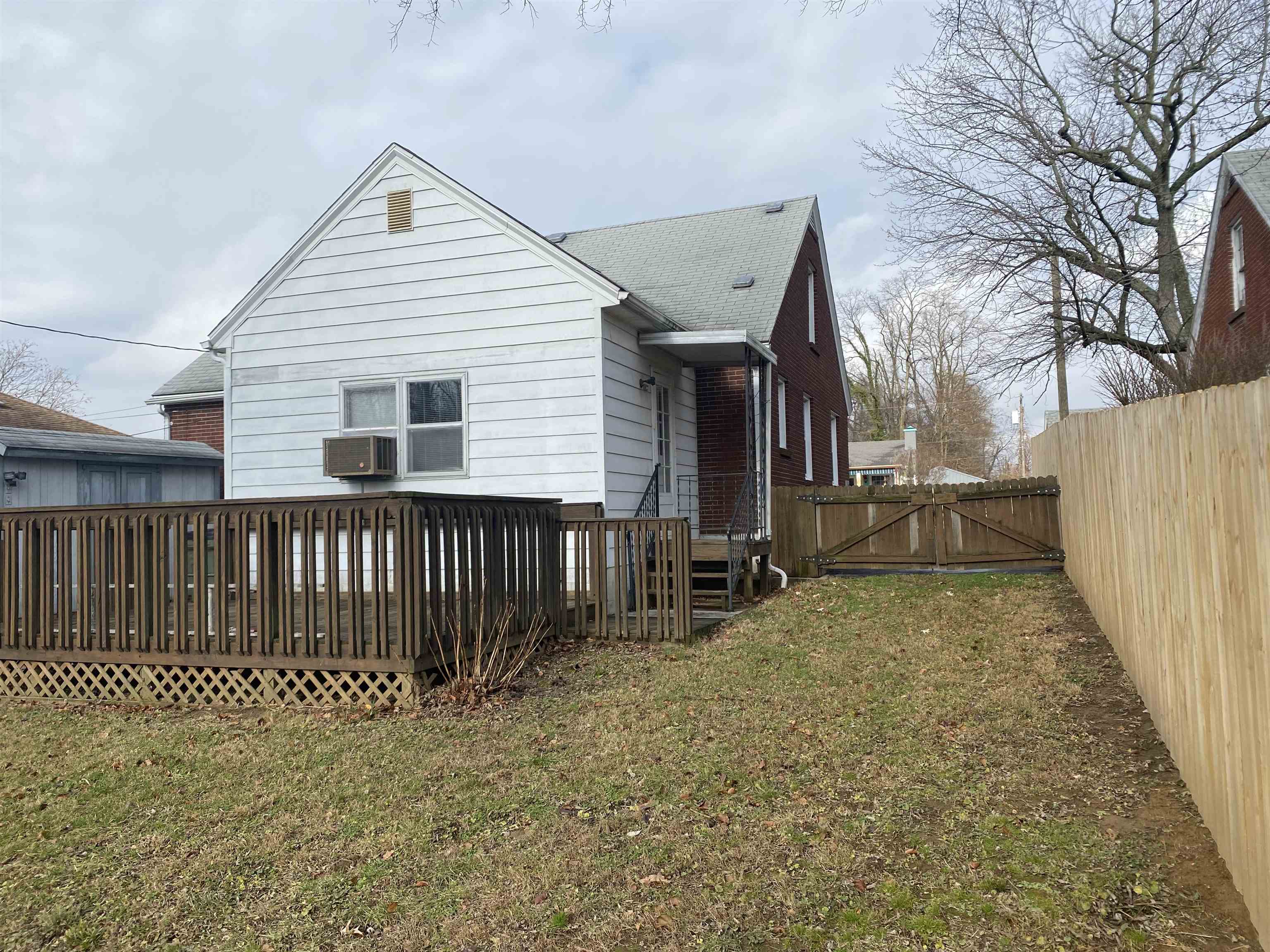 2018 21st Street, Owensboro, Kentucky 42303, 4 Bedrooms Bedrooms, ,1 BathroomBathrooms,Single Family Residence,For Sale,21st Street,88654