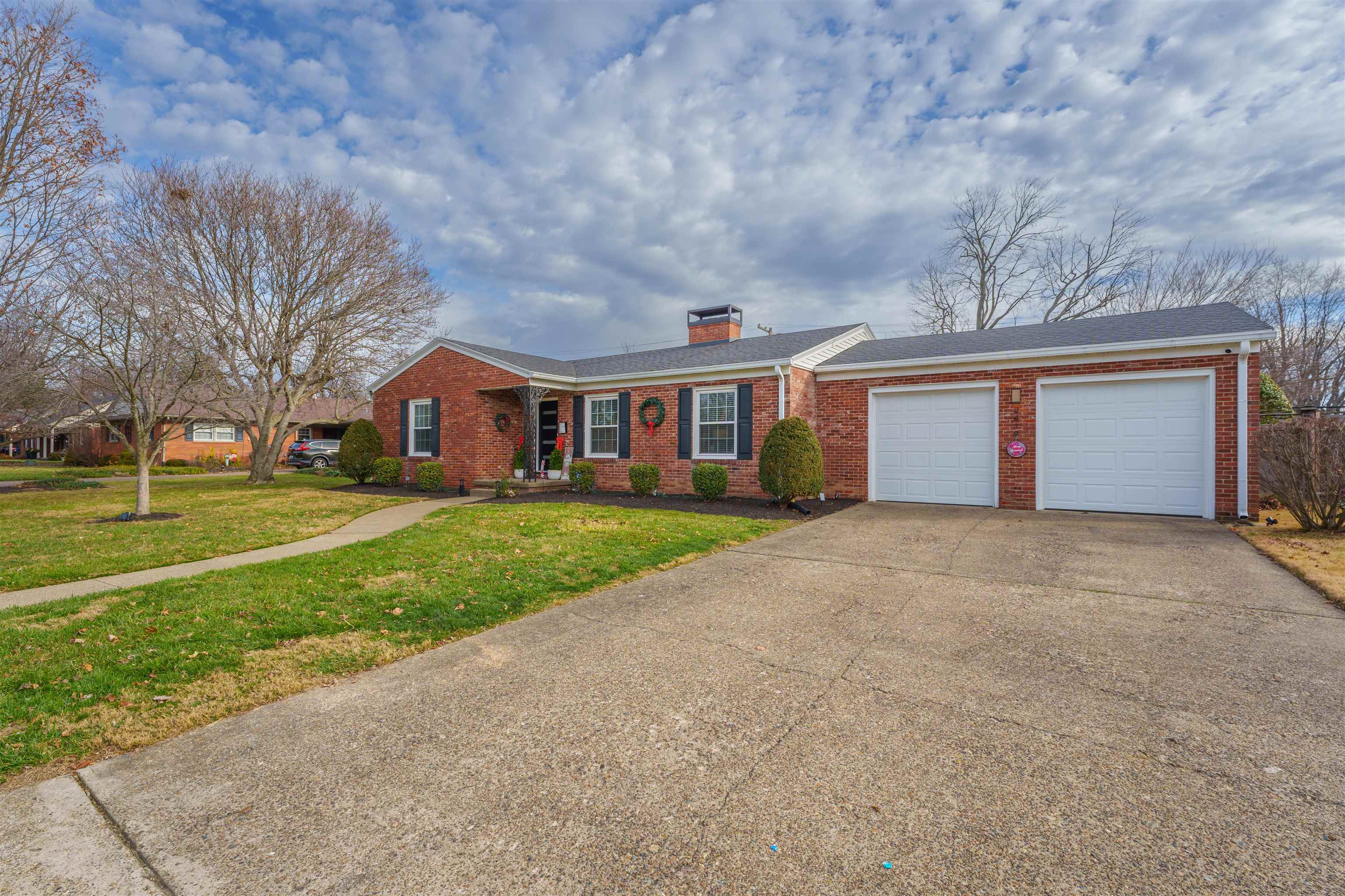 2419 Spencer Dr, Owensboro, Kentucky 42301, 3 Bedrooms Bedrooms, ,2 BathroomsBathrooms,Single Family Residence,For Sale,Spencer Dr,88661