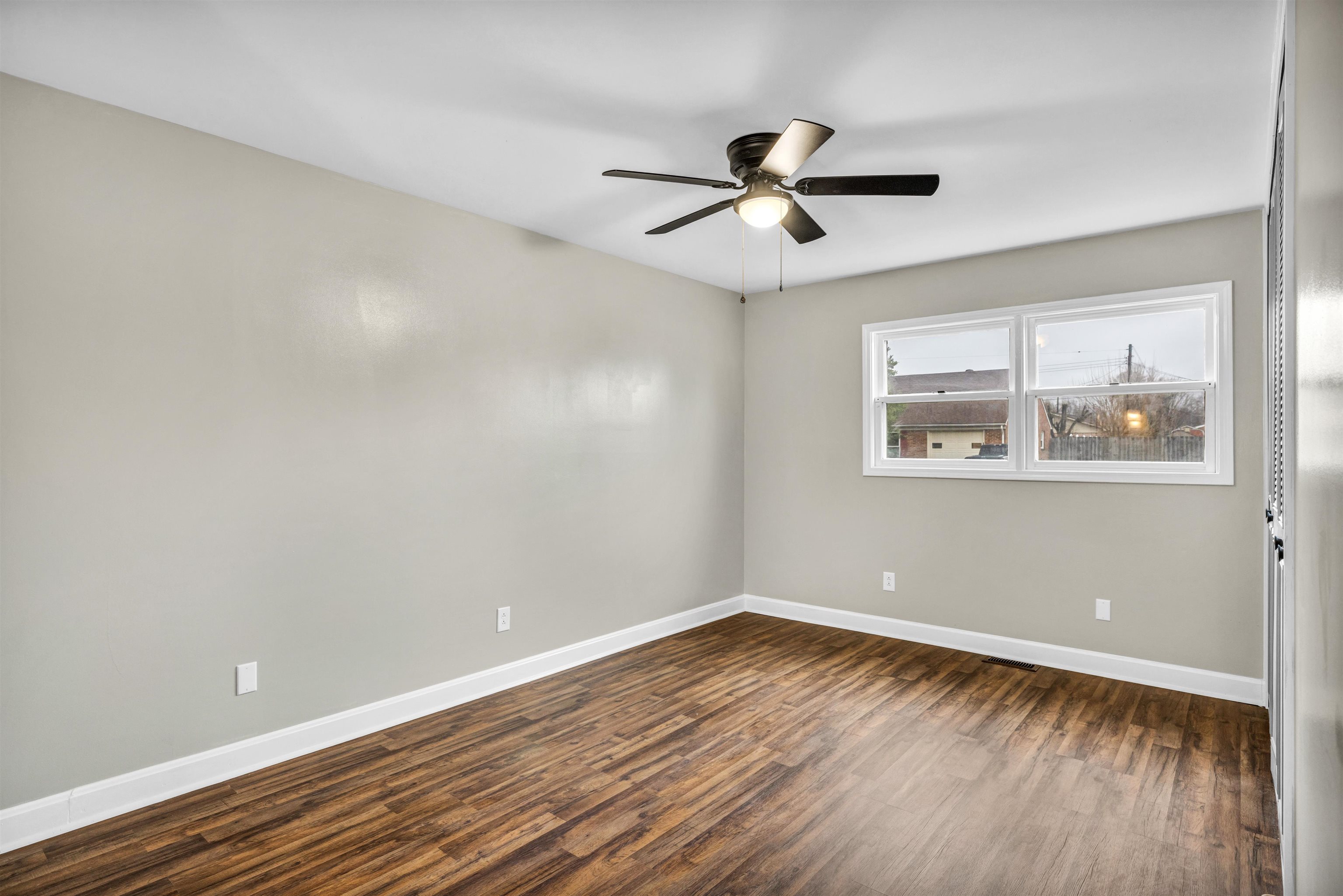 2400 Whirlaway Dr., Owensboro, Kentucky 42301, 3 Bedrooms Bedrooms, ,2 BathroomsBathrooms,Single Family Residence,For Sale,Whirlaway Dr.,88677
