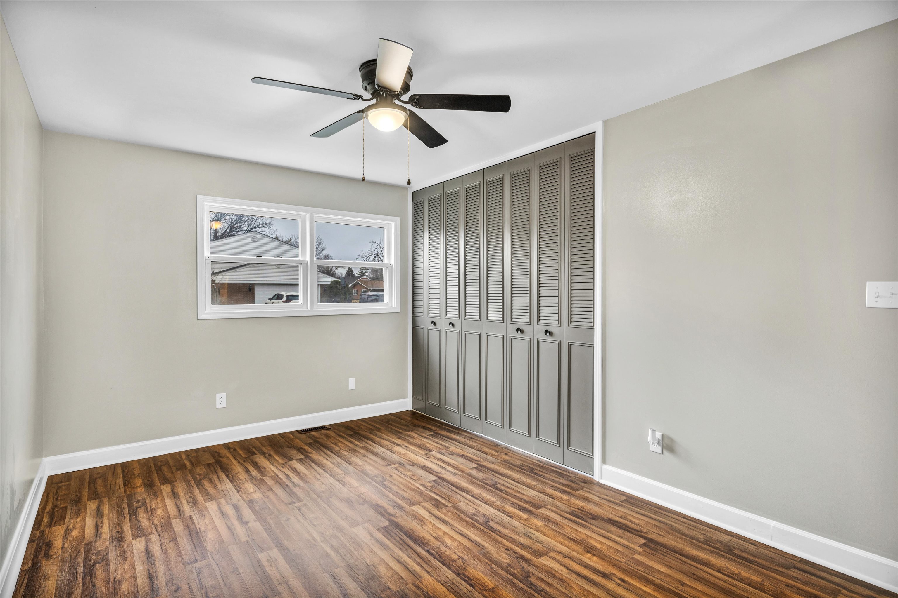 2400 Whirlaway Dr., Owensboro, Kentucky 42301, 3 Bedrooms Bedrooms, ,2 BathroomsBathrooms,Single Family Residence,For Sale,Whirlaway Dr.,88677