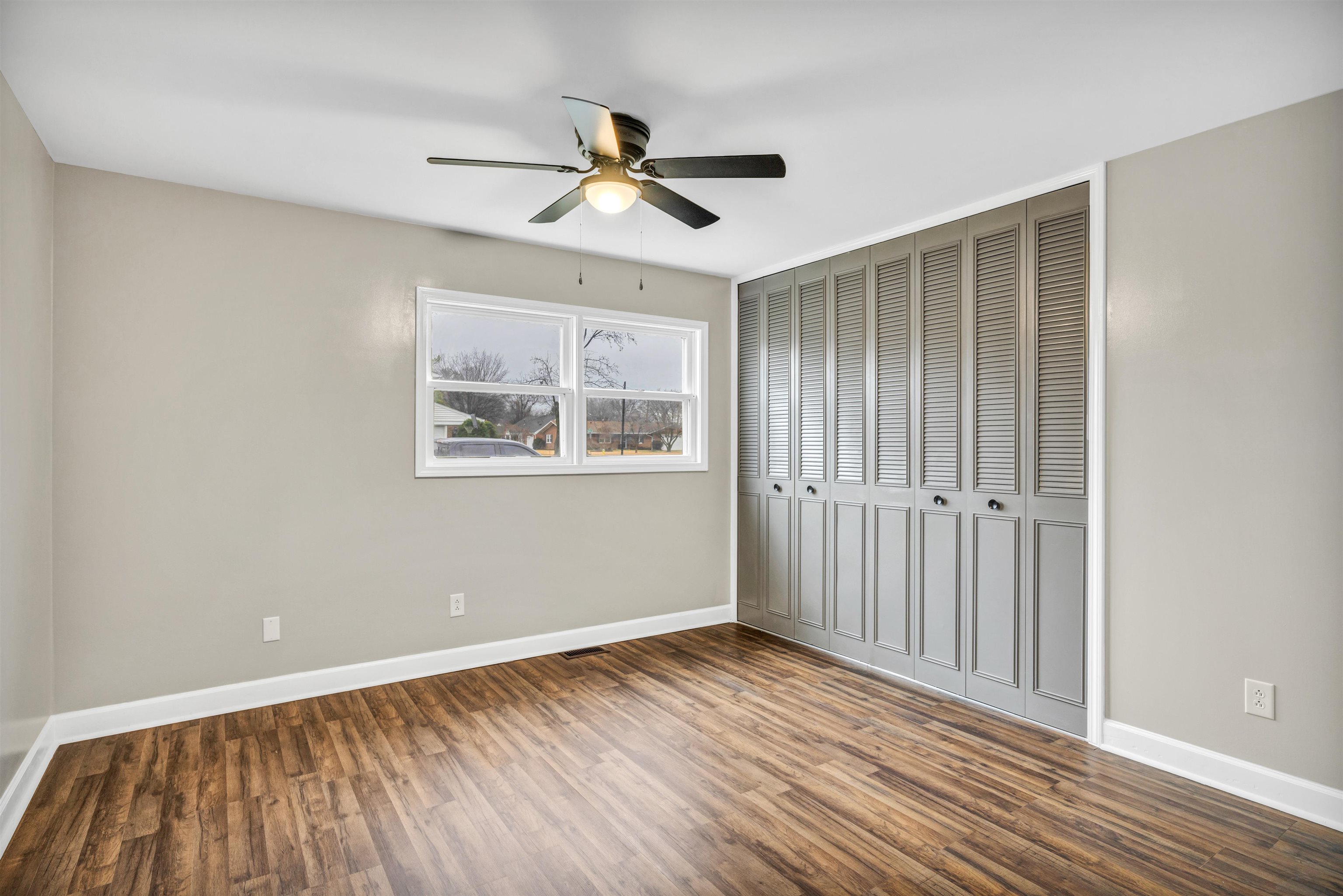 2400 Whirlaway Dr., Owensboro, Kentucky 42301, 3 Bedrooms Bedrooms, ,2 BathroomsBathrooms,Single Family Residence,For Sale,Whirlaway Dr.,88677