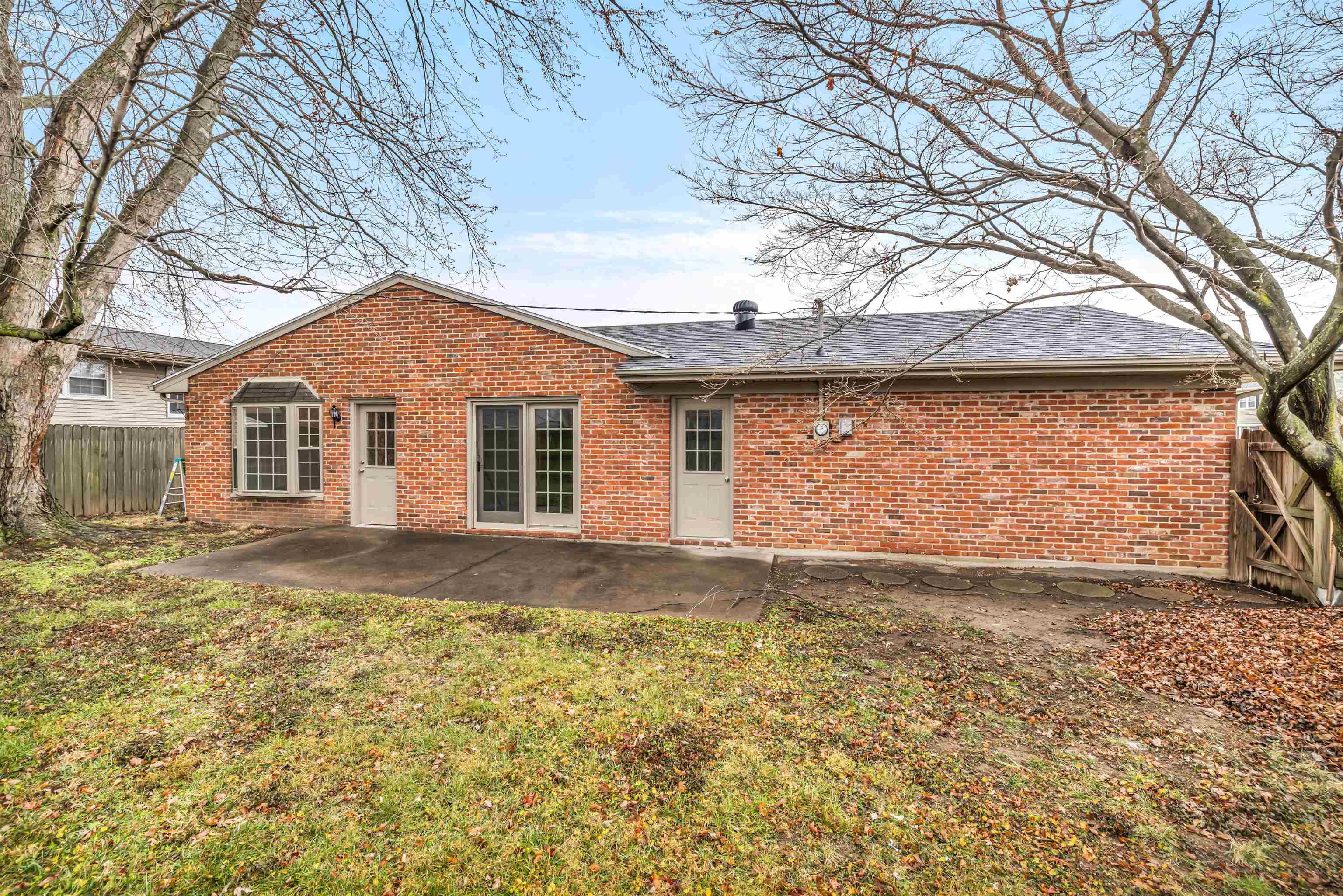 2400 Whirlaway Dr., Owensboro, Kentucky 42301, 3 Bedrooms Bedrooms, ,2 BathroomsBathrooms,Single Family Residence,For Sale,Whirlaway Dr.,88677