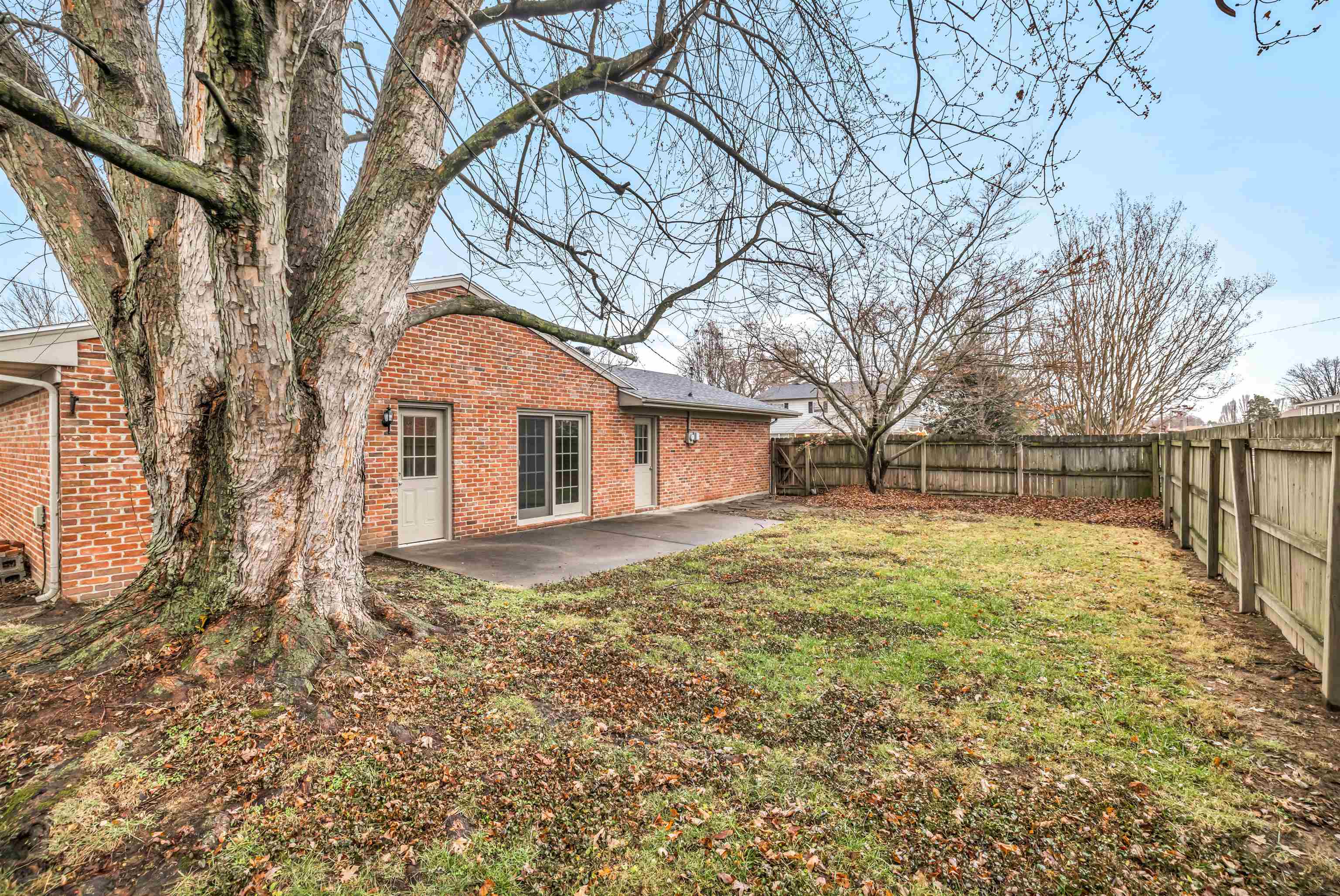 2400 Whirlaway Dr., Owensboro, Kentucky 42301, 3 Bedrooms Bedrooms, ,2 BathroomsBathrooms,Single Family Residence,For Sale,Whirlaway Dr.,88677