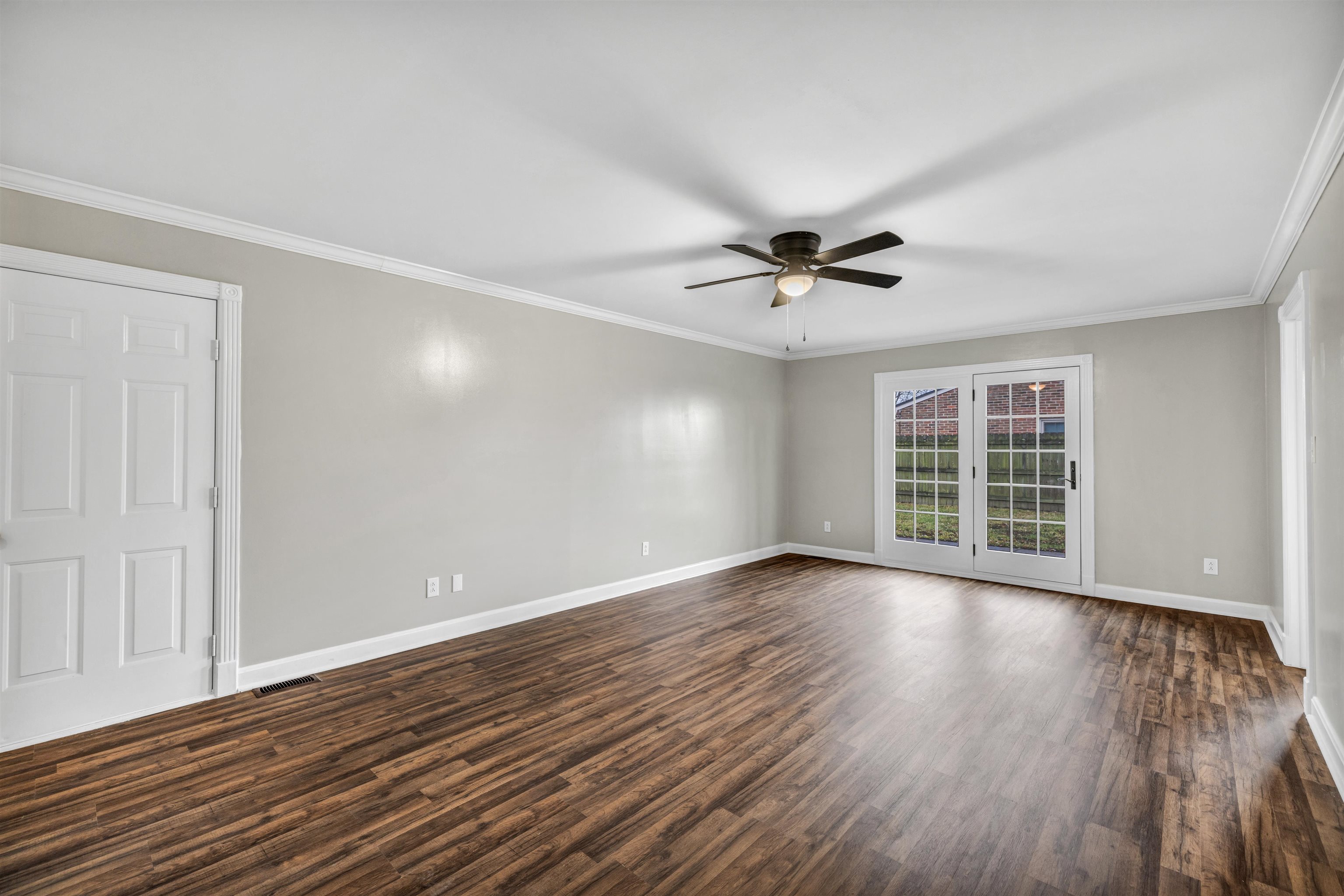 2400 Whirlaway Dr., Owensboro, Kentucky 42301, 3 Bedrooms Bedrooms, ,2 BathroomsBathrooms,Single Family Residence,For Sale,Whirlaway Dr.,88677