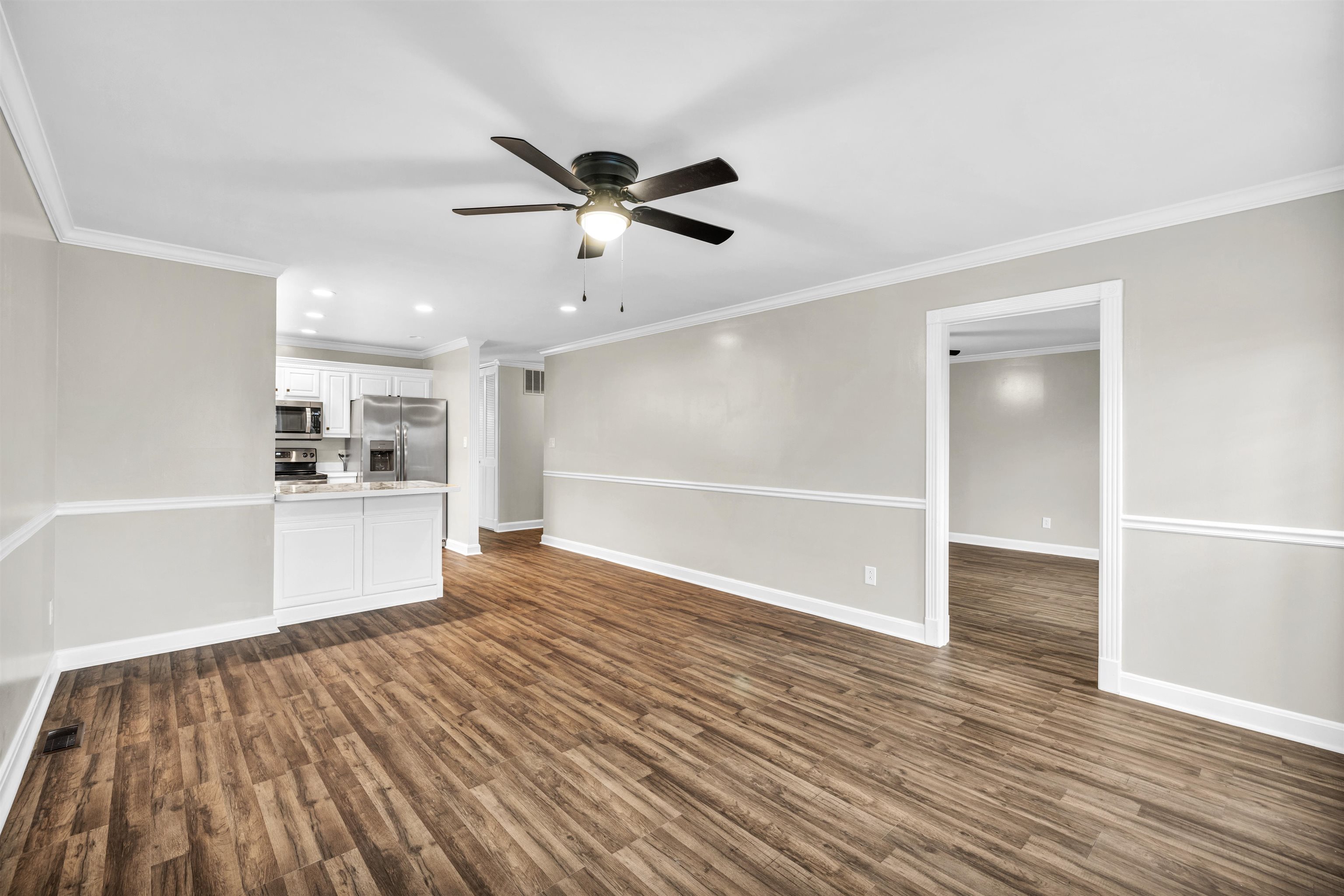 2400 Whirlaway Dr., Owensboro, Kentucky 42301, 3 Bedrooms Bedrooms, ,2 BathroomsBathrooms,Single Family Residence,For Sale,Whirlaway Dr.,88677