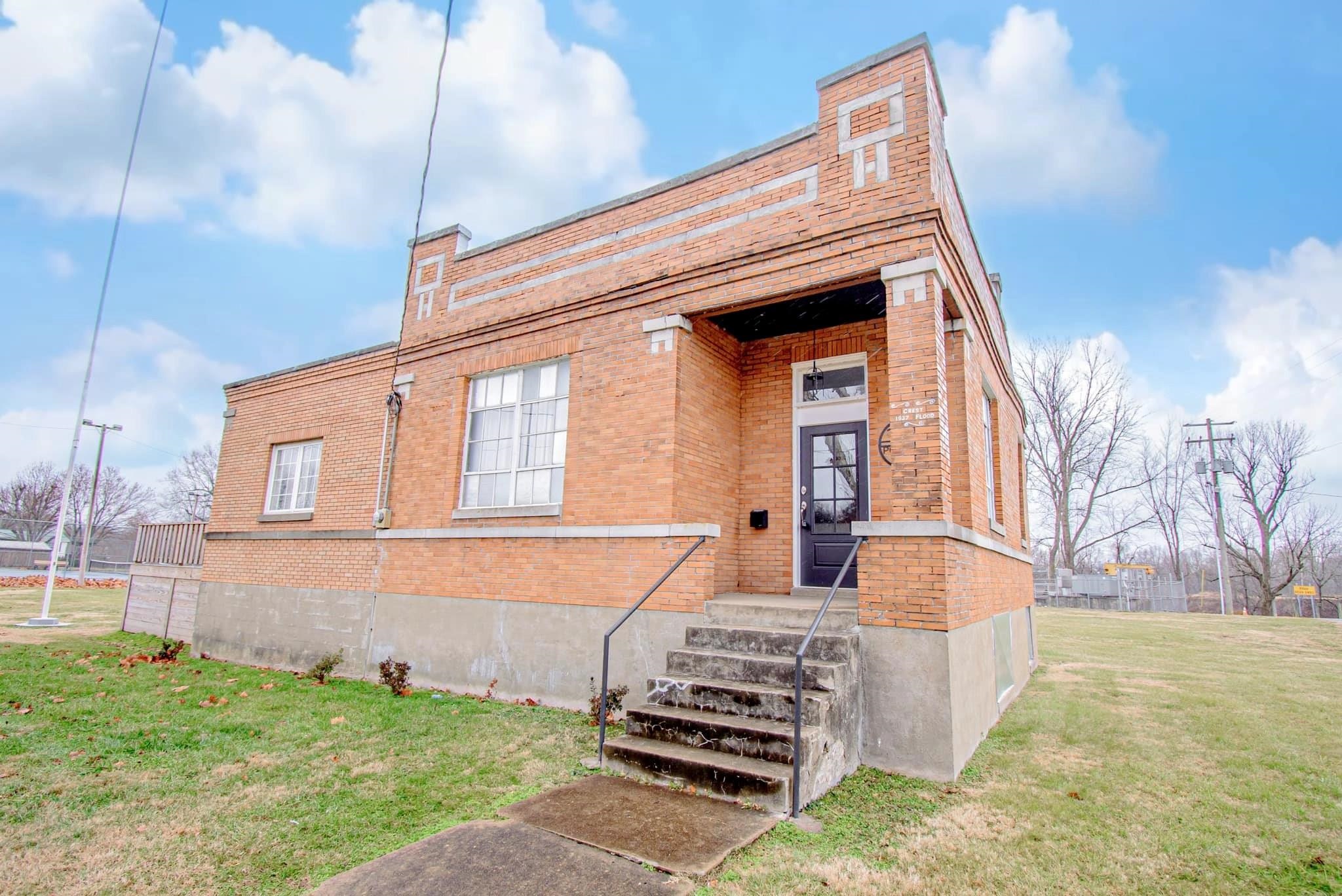 104 Poplar St, Livermore, Kentucky 42352, ,Business,For Sale,Poplar St,88678
