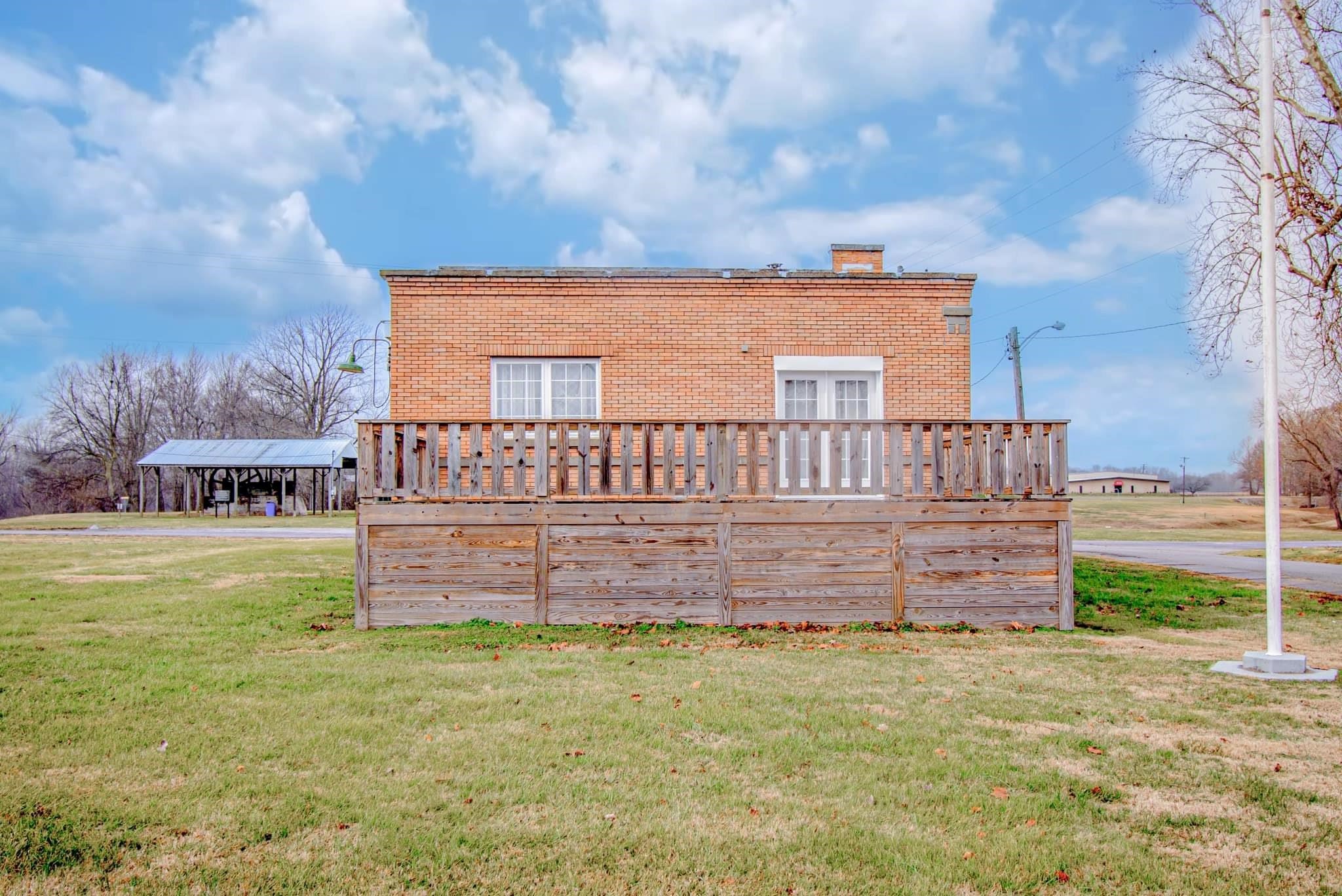 104 Poplar St, Livermore, Kentucky 42352, ,Business,For Sale,Poplar St,88678