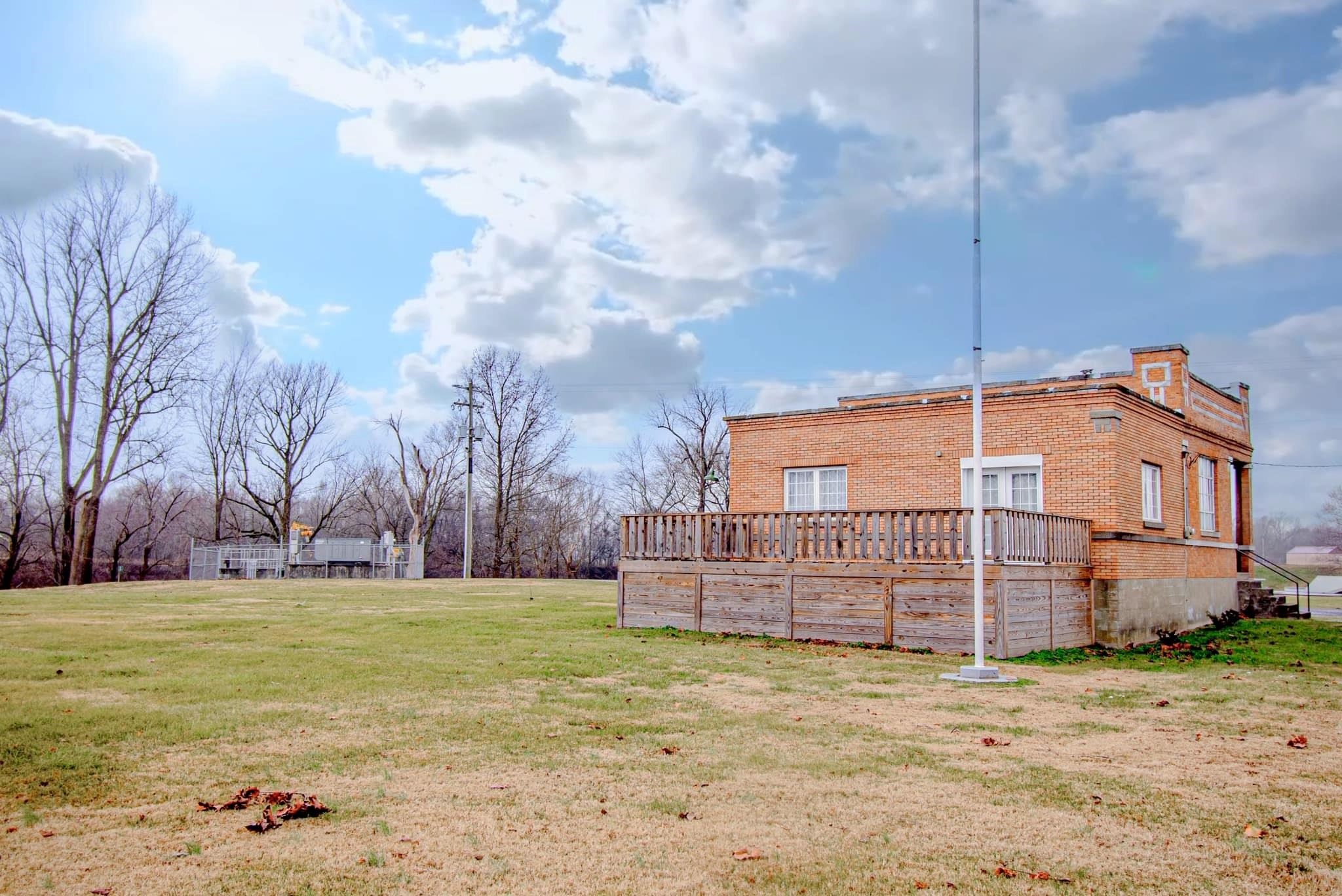 104 Poplar St, Livermore, Kentucky 42352, ,Business,For Sale,Poplar St,88678