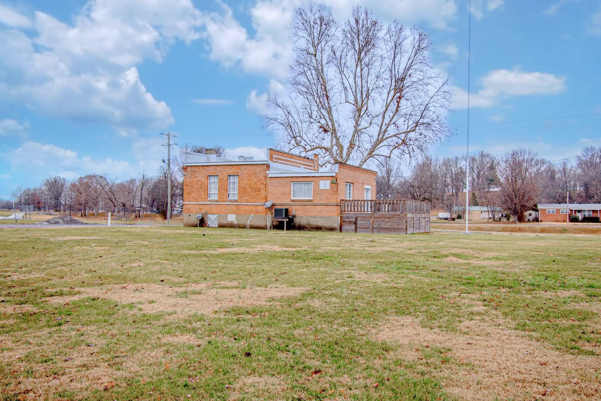 104 Poplar St, Livermore, Kentucky 42352, ,Business,For Sale,Poplar St,88678