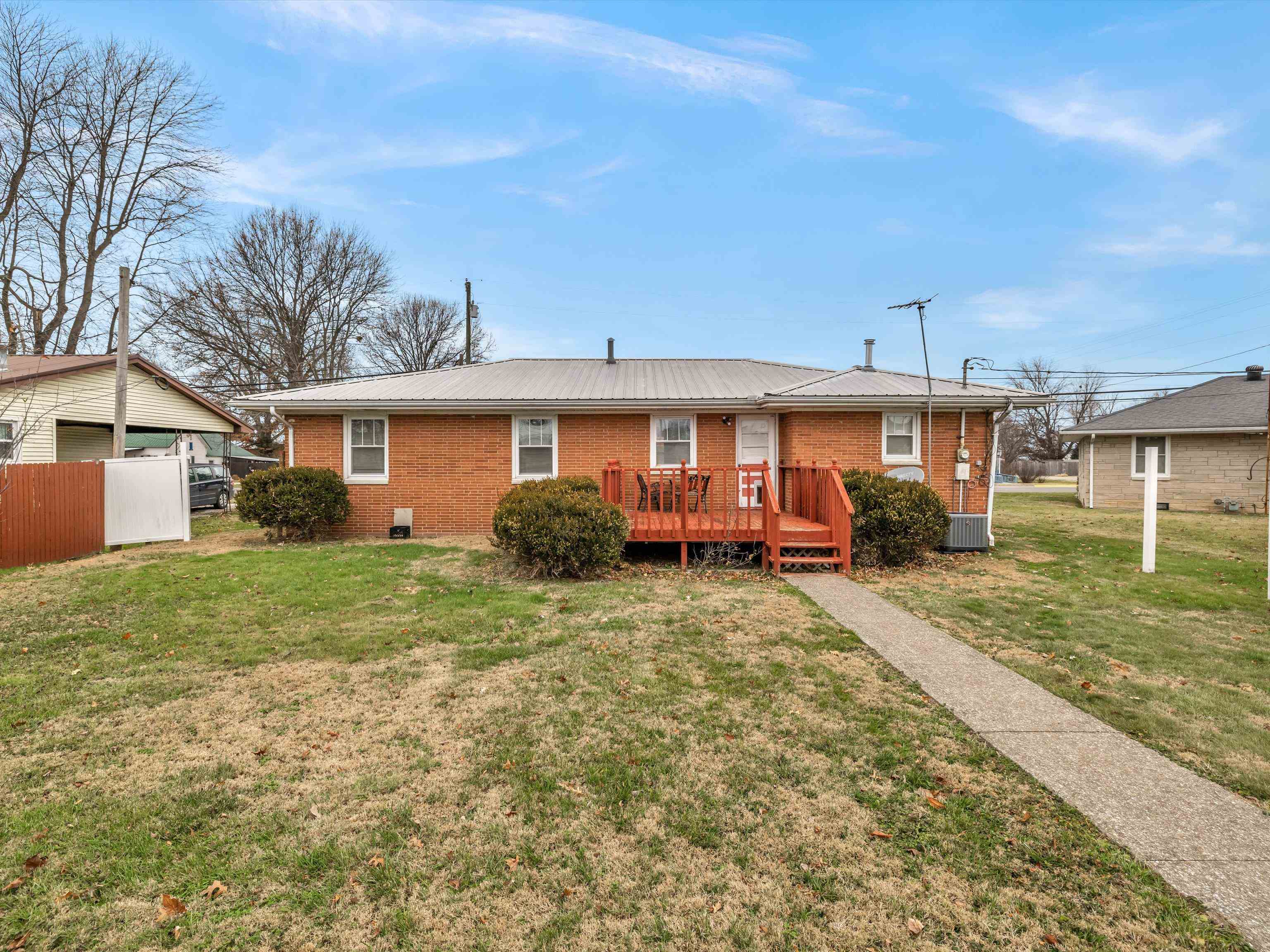 235 Pell St, Lewisport, Kentucky 42351, 3 Bedrooms Bedrooms, ,2 BathroomsBathrooms,Single Family Residence,For Sale,Pell St,88687