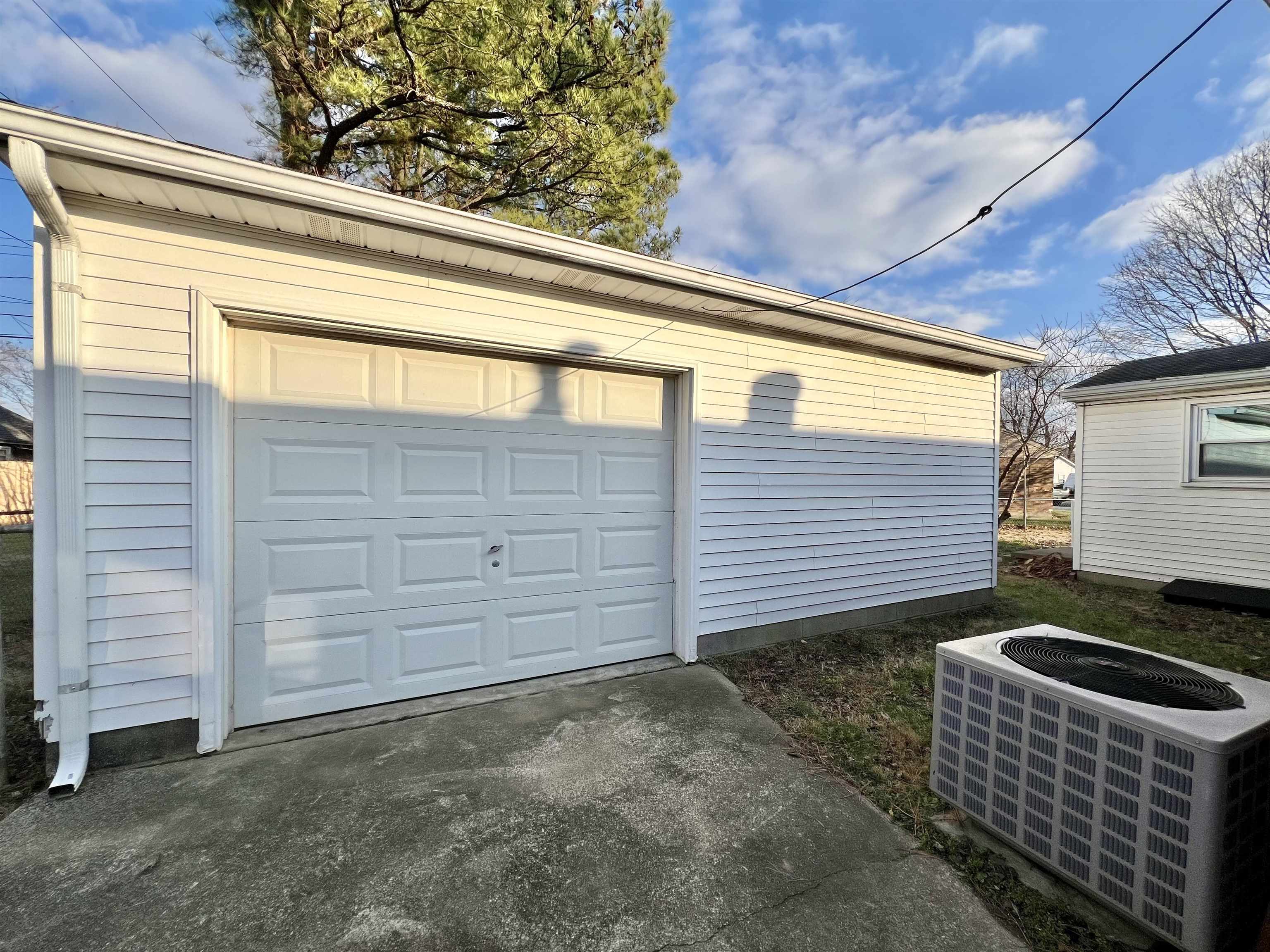1029 Carter Rd., Owensboro, Kentucky 42301, 4 Bedrooms Bedrooms, ,2 BathroomsBathrooms,Single Family Residence,For Sale,Carter Rd.,88714