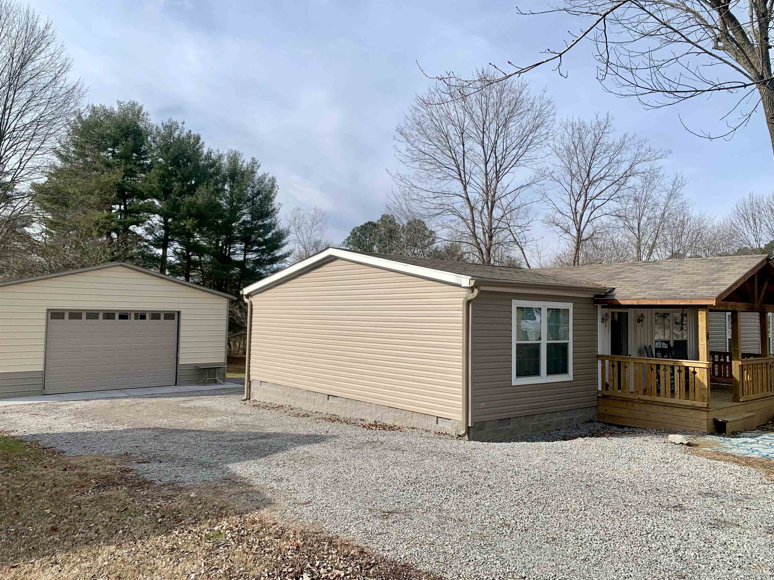 31 Friendship Rd, Falls of Rough, Kentucky 40119, 3 Bedrooms Bedrooms, ,2 BathroomsBathrooms,Manufactured Home,For Sale,Friendship Rd,88716