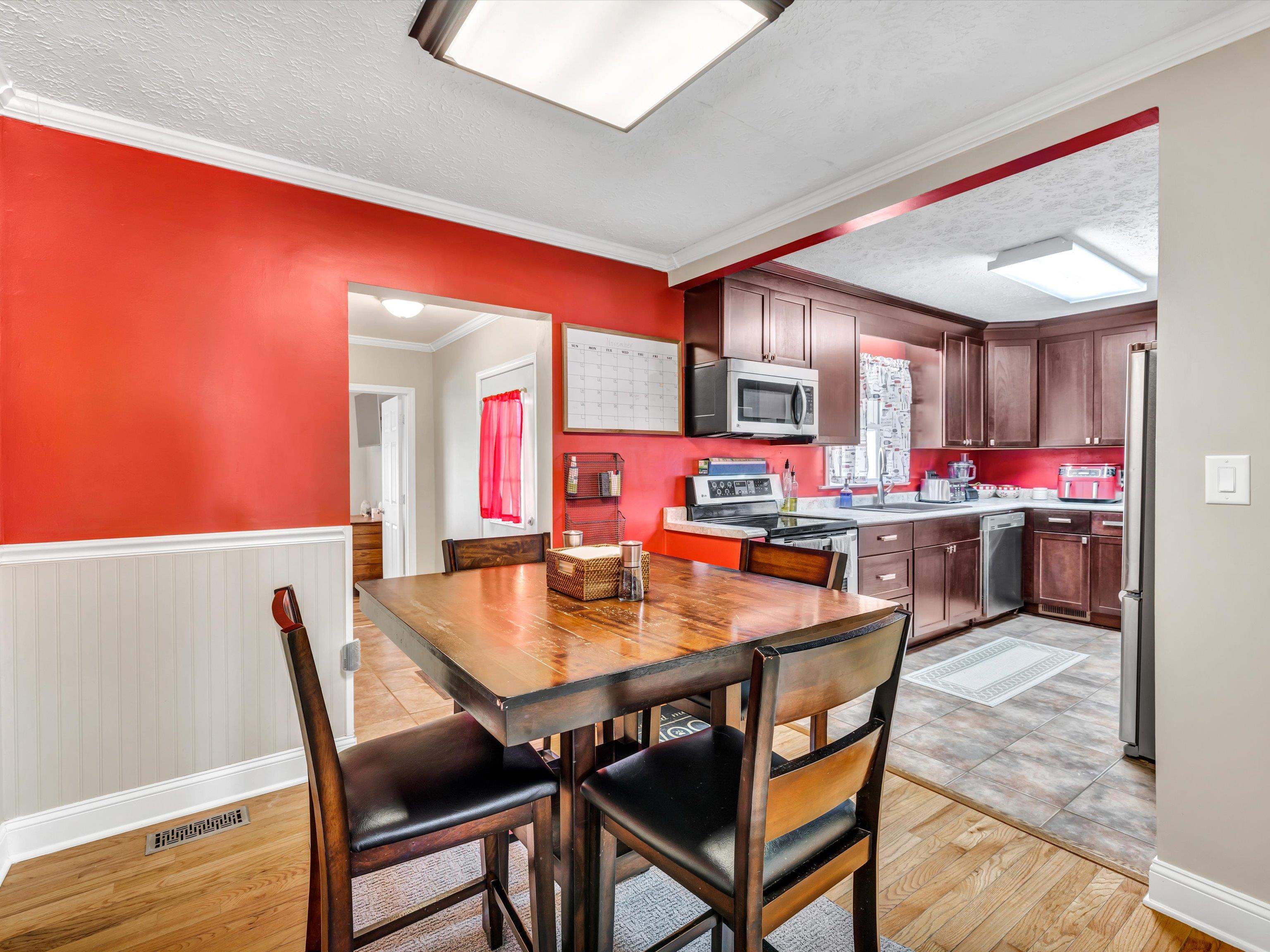 236 Cardinal Lane, Owensboro, Kentucky 42303, 3 Bedrooms Bedrooms, ,1 BathroomBathrooms,Single Family Residence,For Sale,Cardinal Lane,88729